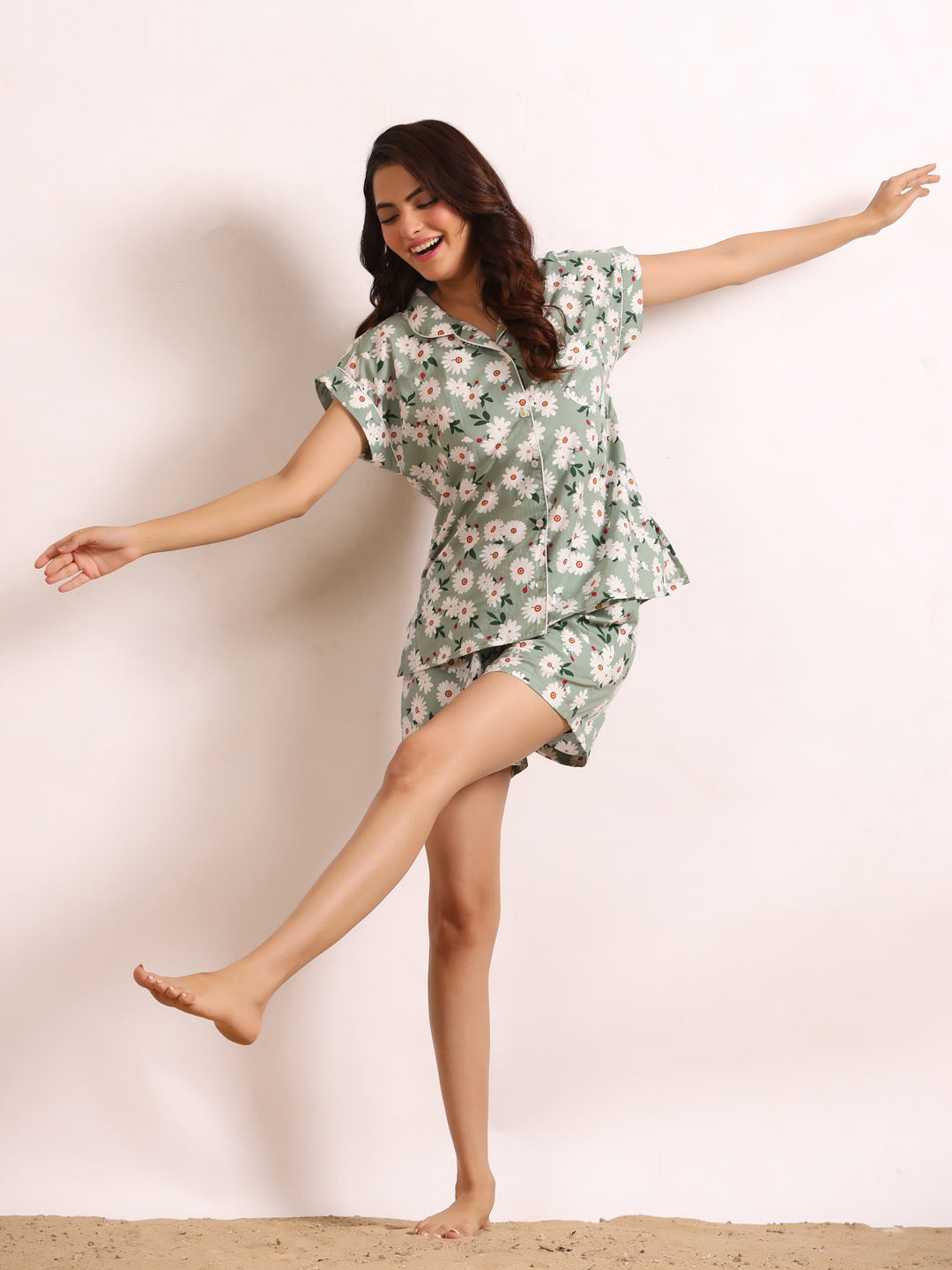 Women's Pure Cotton Green Floral Print Night suits