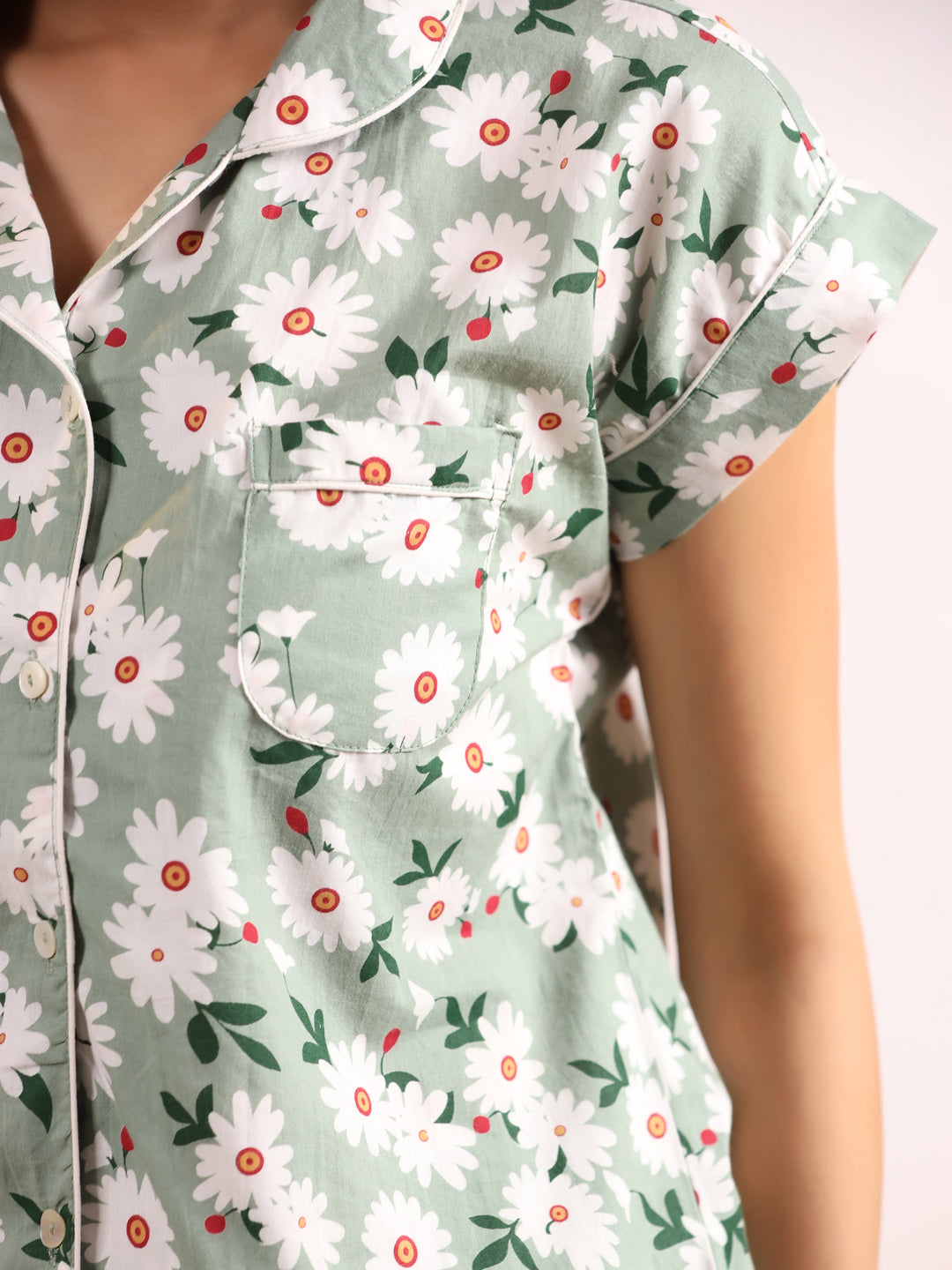 Women's Pure Cotton Green Floral Print Night suits