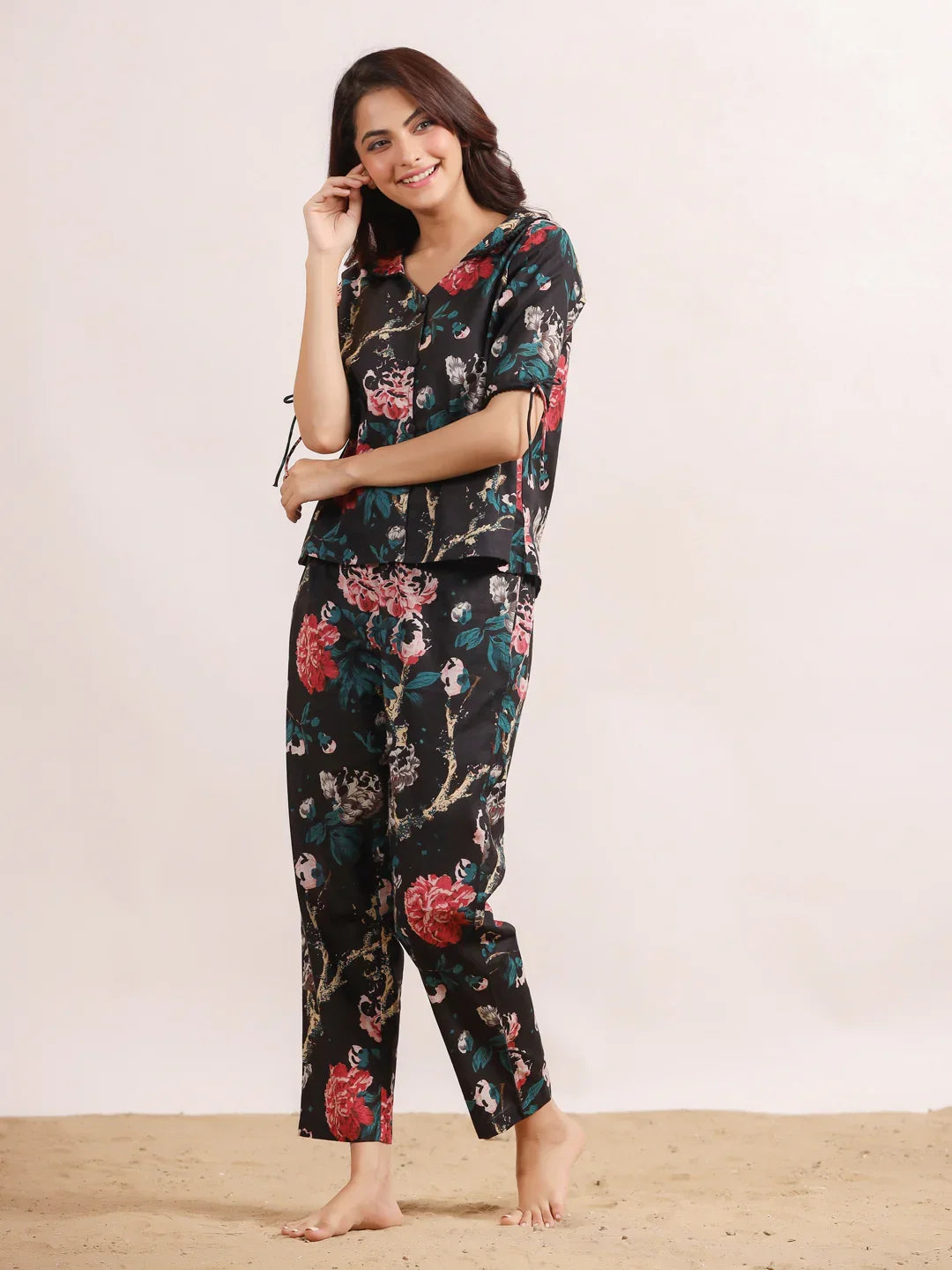 Black floral printed Cotton Printed Night Suit Set with Pajama - SanskrutiHomes