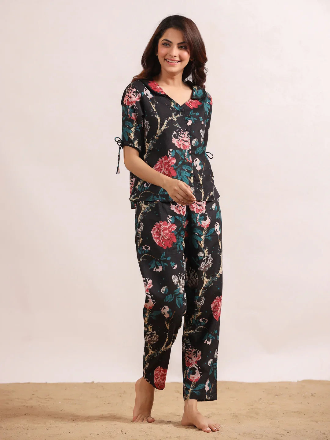 Black floral printed Cotton Printed Night Suit Set with Pajama - SanskrutiHomes