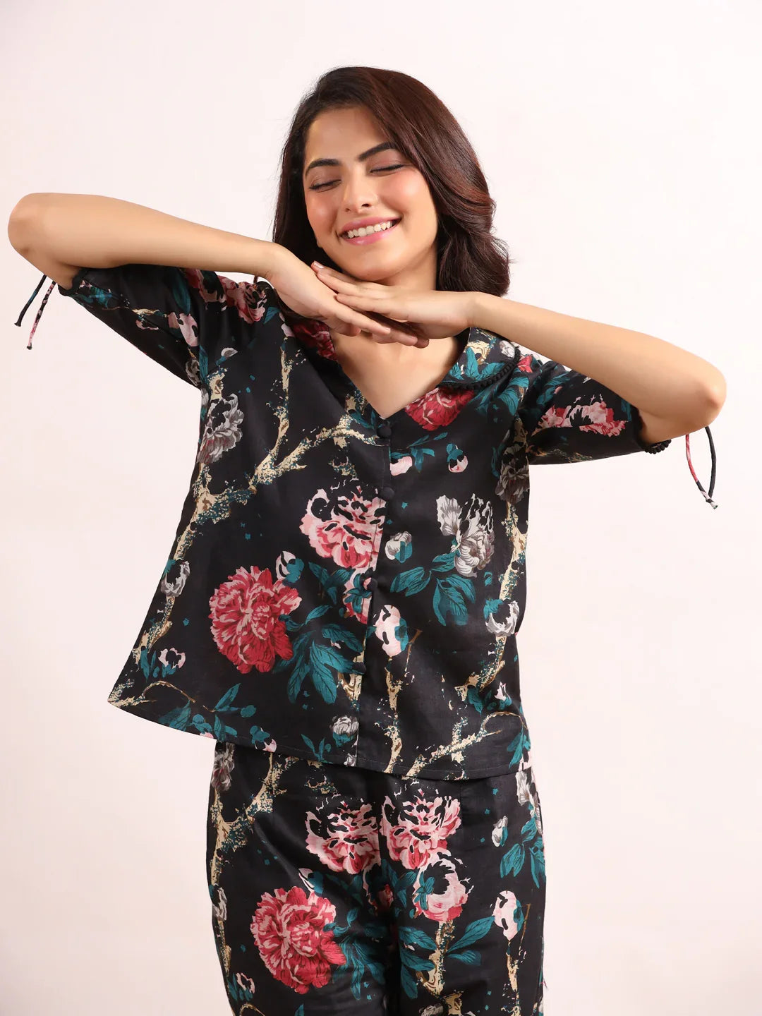 Black floral printed Cotton Printed Night Suit Set with Pajama - SanskrutiHomes