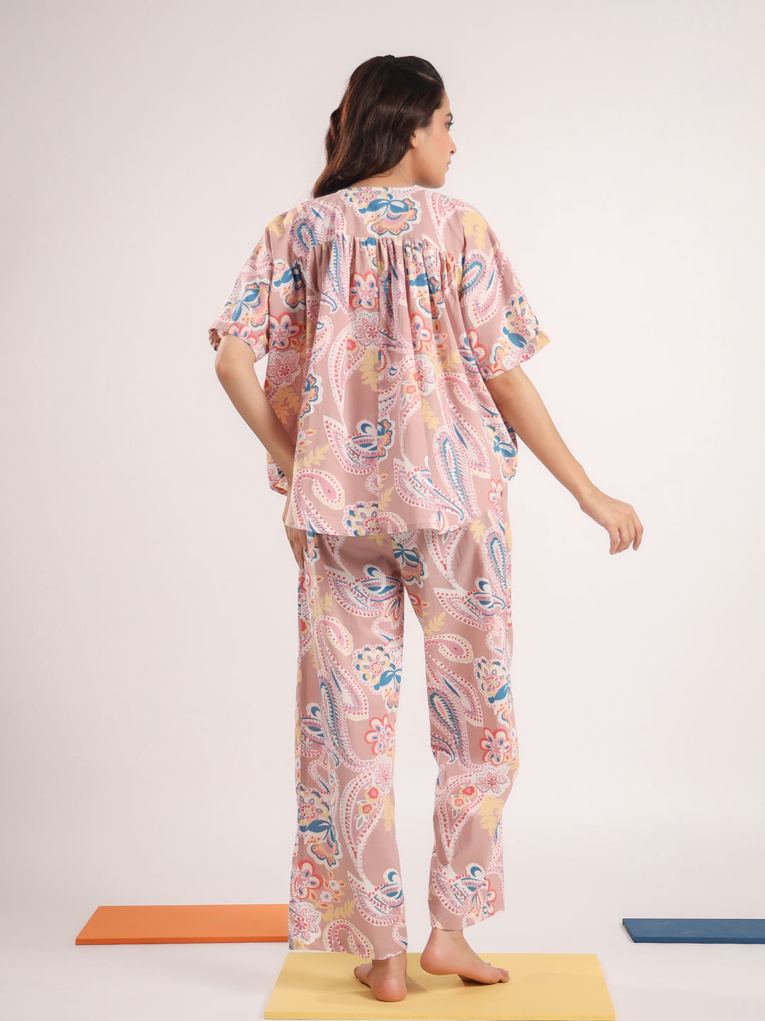 Women's Pure Cotton Pink Ethnic Motifs Print Night suits