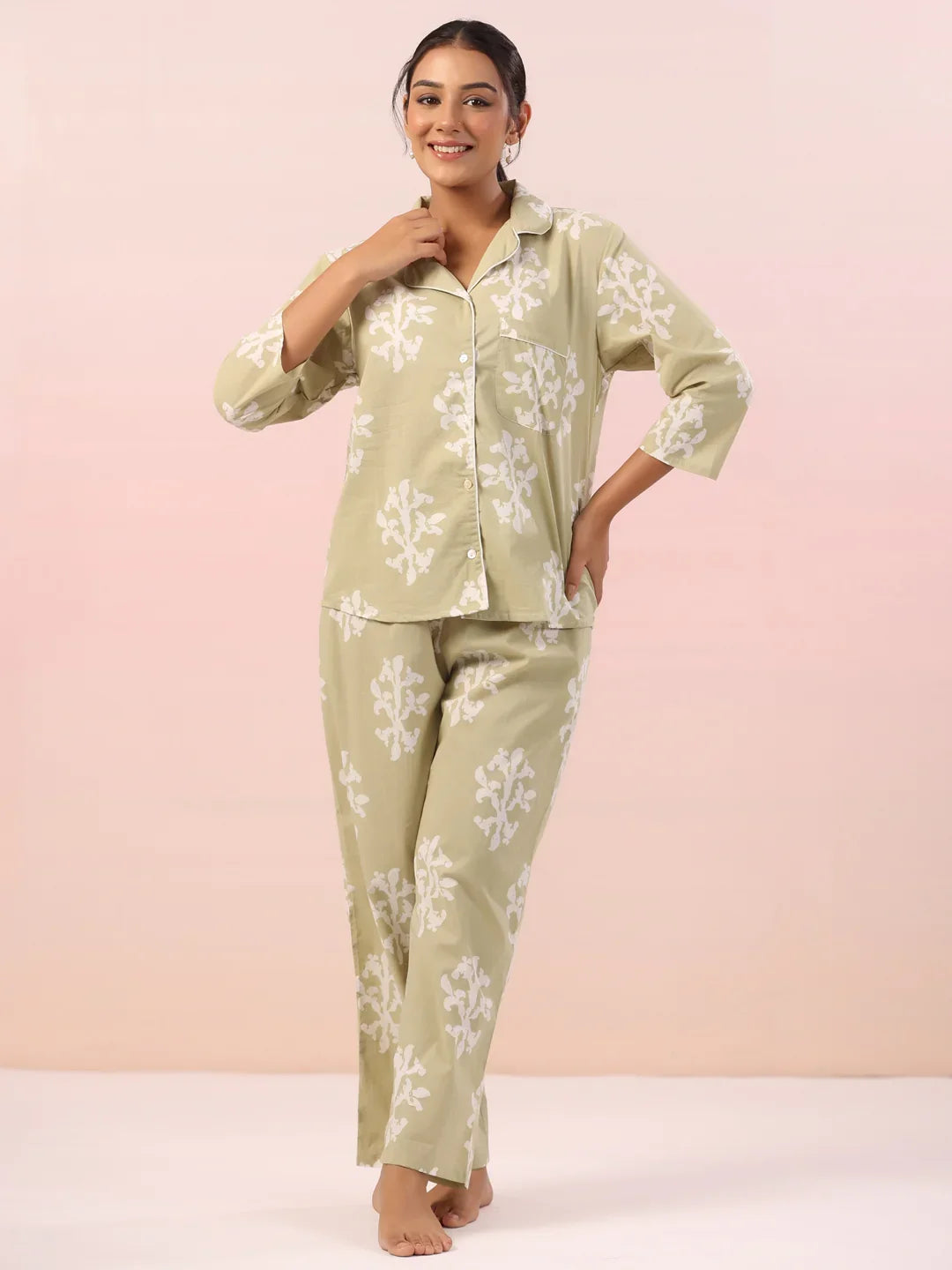 Floral Printed Collar Neck Night Suit - SanskrutiHomes