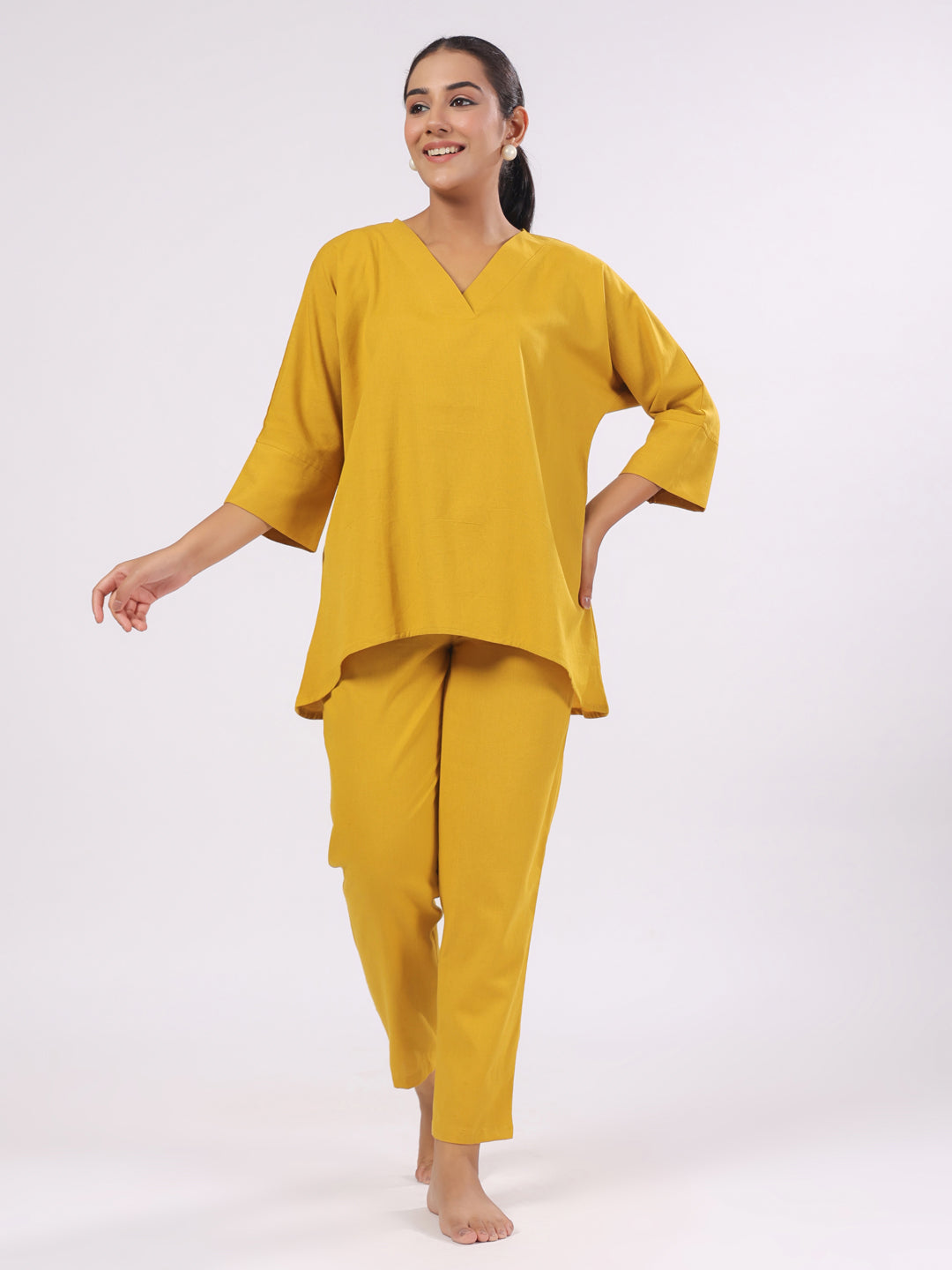 Women's Pure Cotton Mustard Solid Print Night Suits