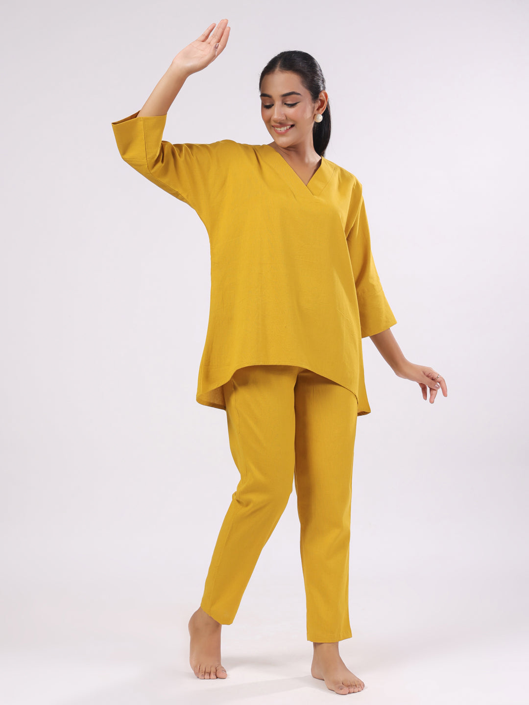 Women's Pure Cotton Mustard Solid Print Night Suits