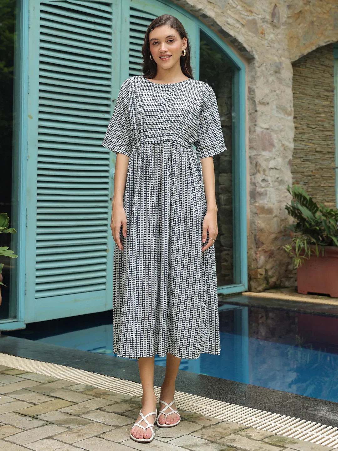Blue Cotton Printed Night Dress - SanskrutiHomes