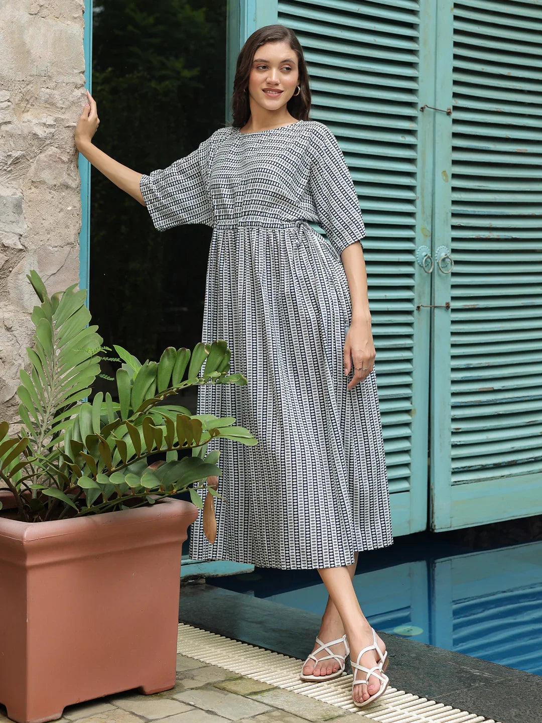 Blue Cotton Printed Night Dress - SanskrutiHomes