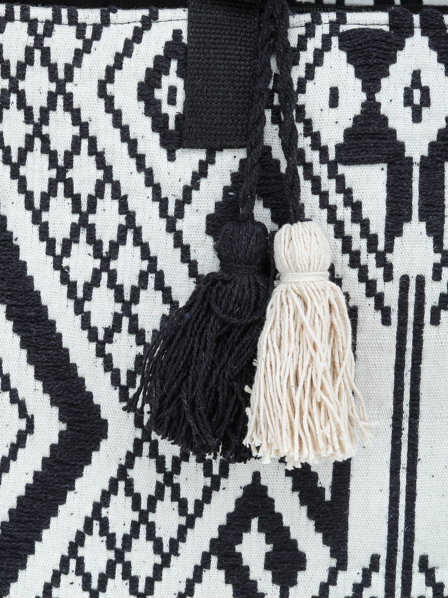 Black-white Hand Woven Tote Bag