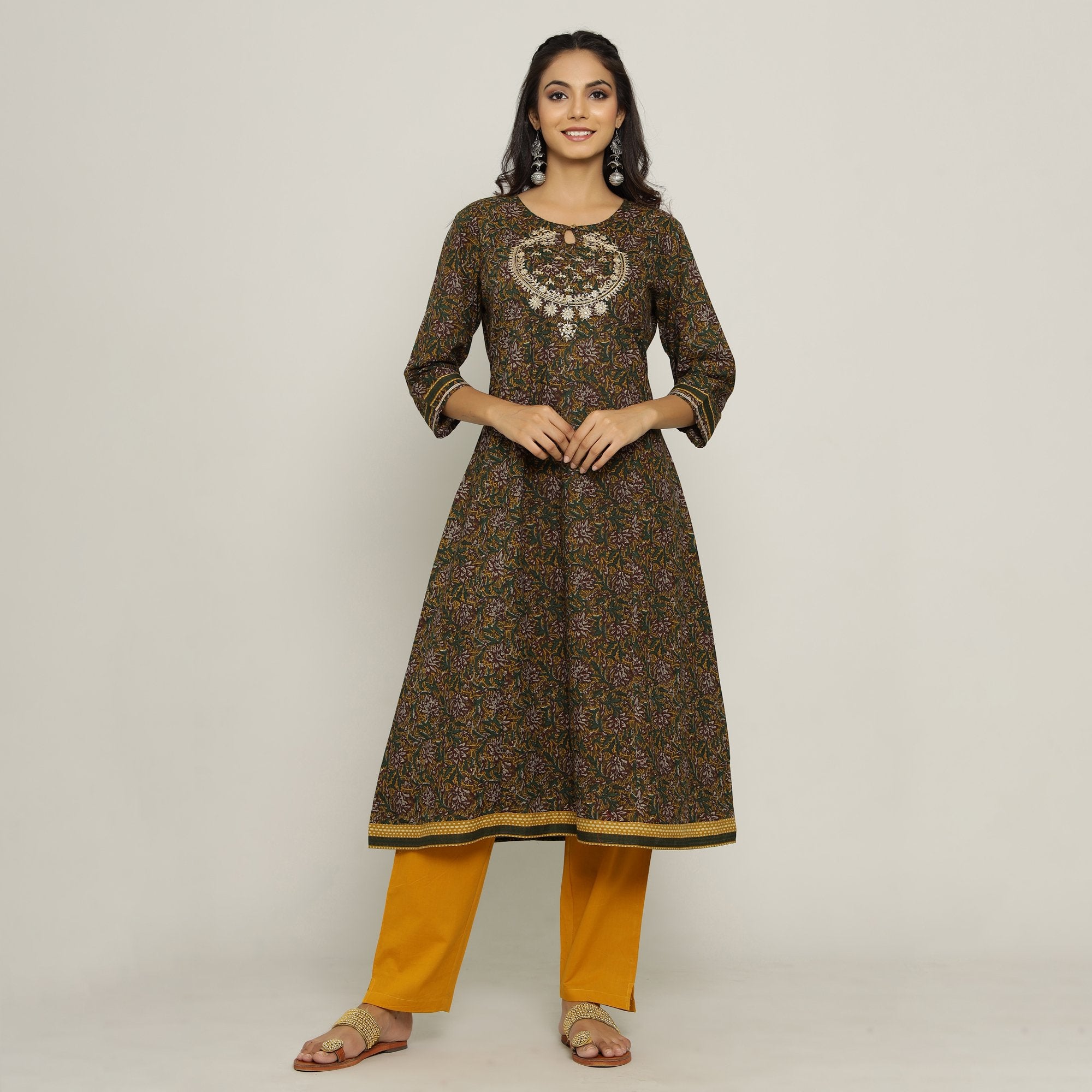 Rang Deep Women Green Cotton Kurti with plazzo