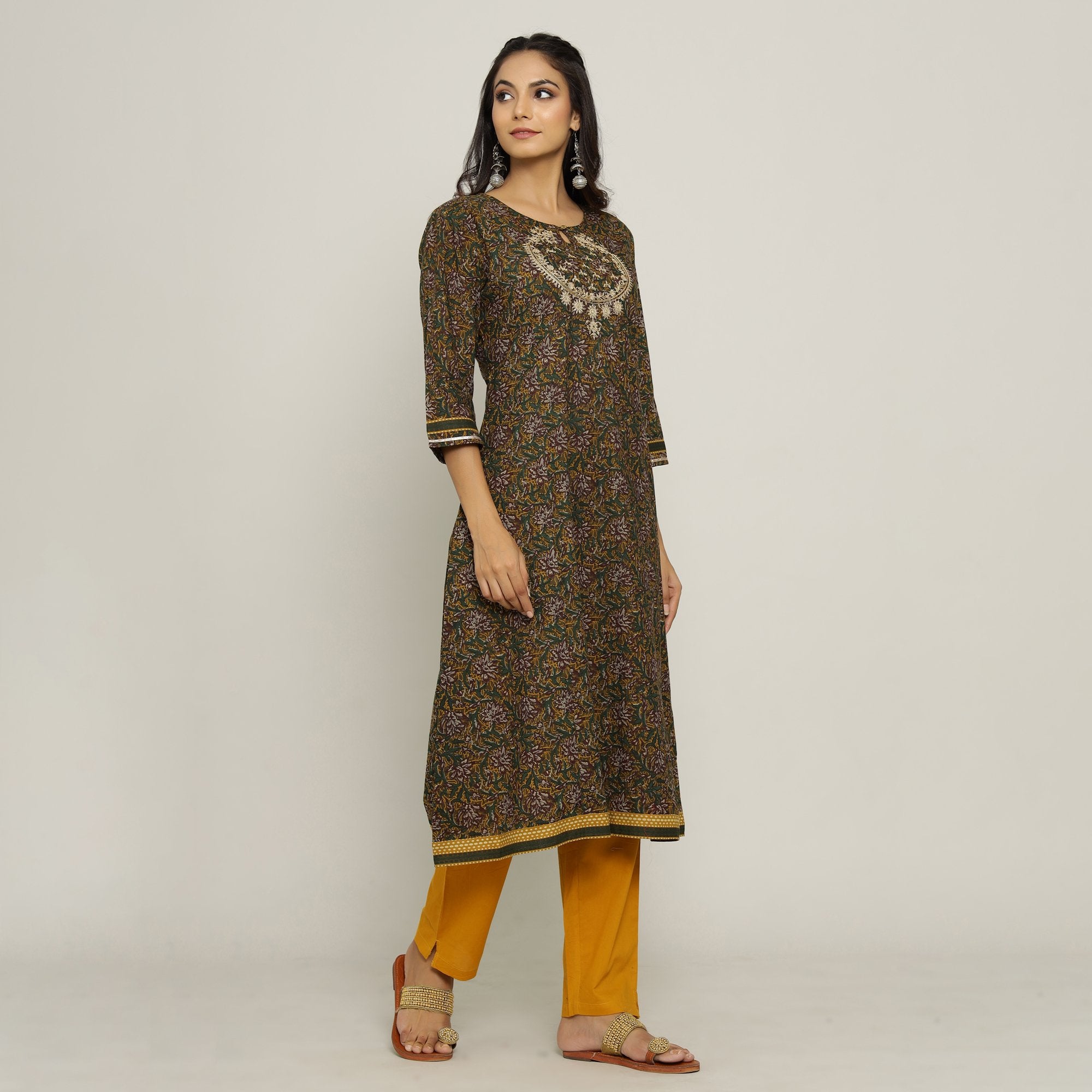 Rang Deep Women Green Cotton Kurti with plazzo
