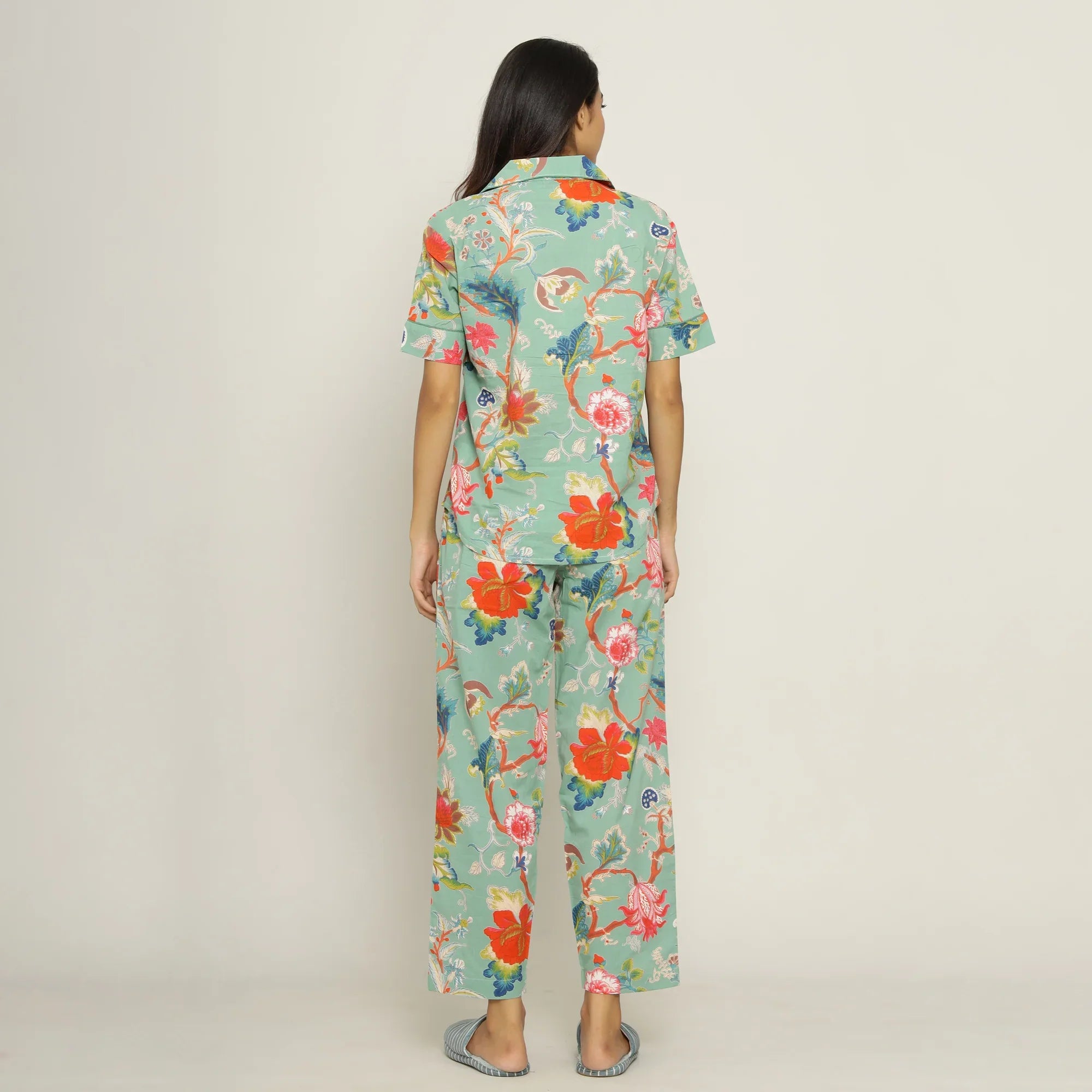 Green Cotton Floral Print Shirt Collar Night Suit Set with Pajama - SanskrutiHomes