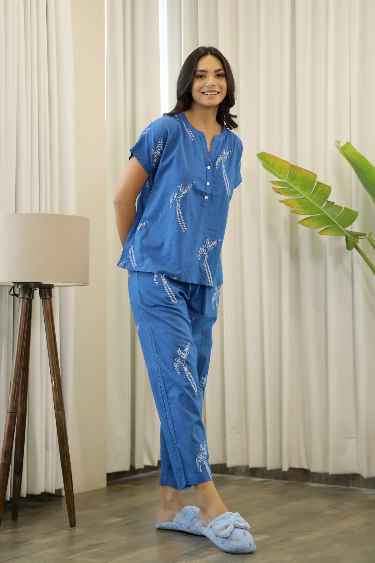 Women Blue and White Conversational Eagle printed Night Suit Set with Pyjama