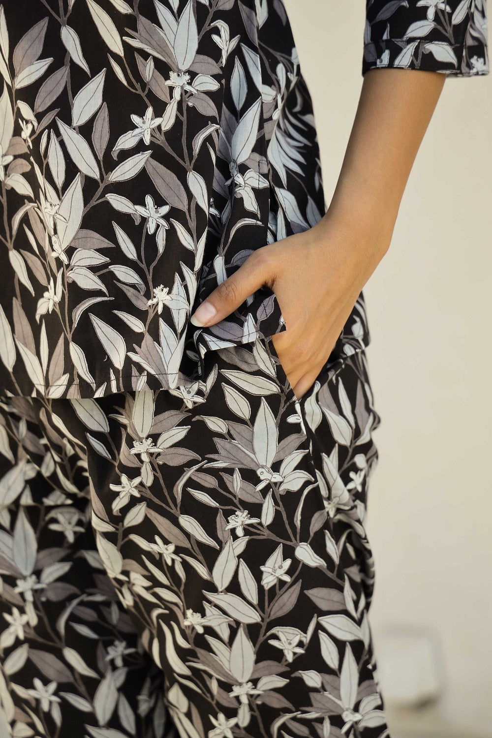 Black & White Printed Pure Cotton Night suit