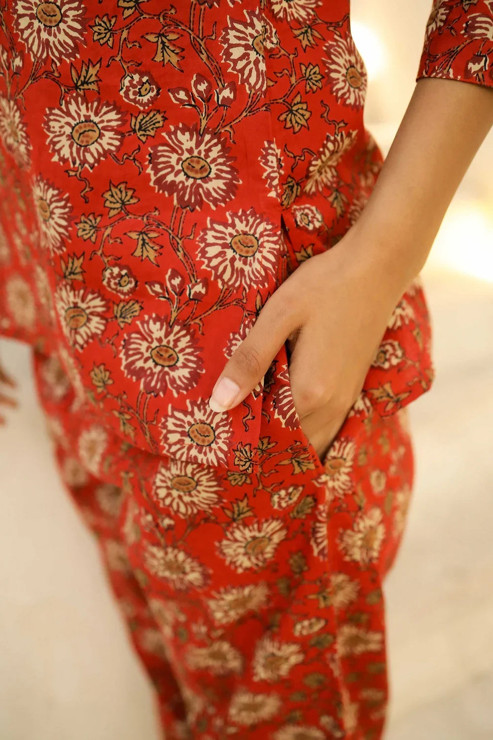 Red & white printed pure cotton night suit set - SanskrutiHomes