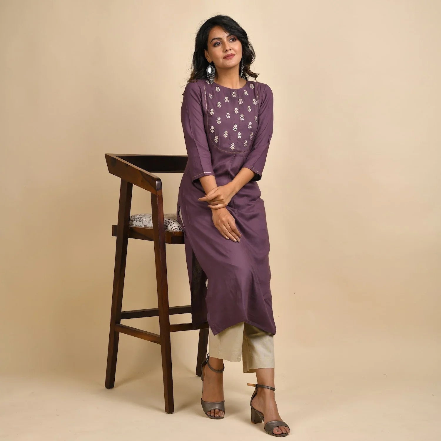 Rangdeep Women Rayon Embroidered Mauve Straight Kurti