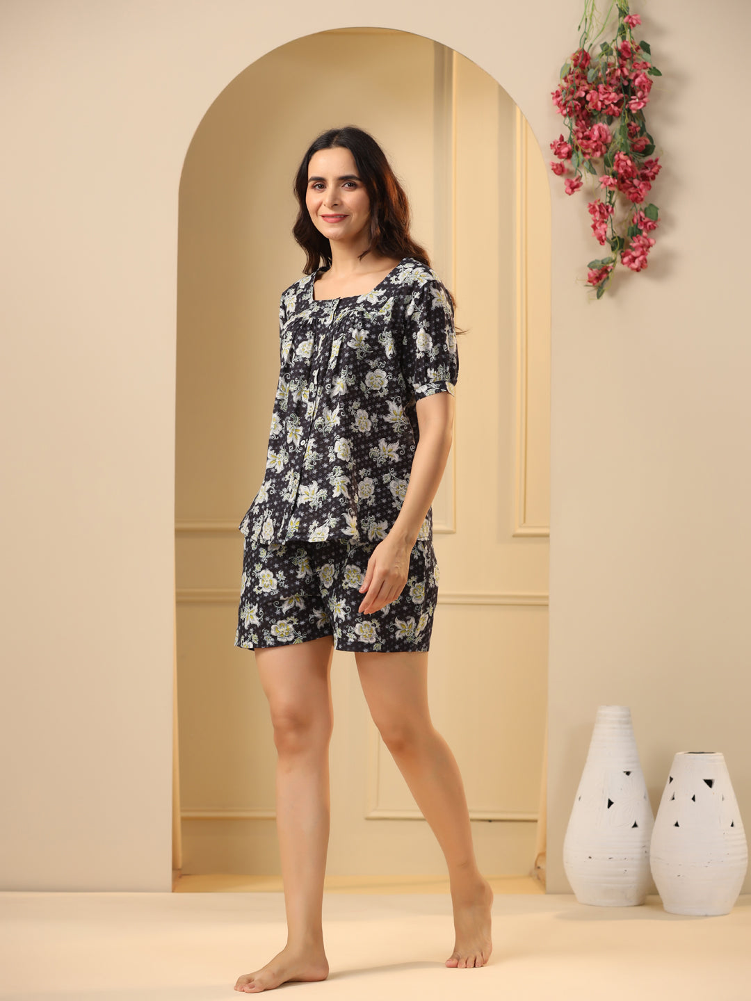 Women Black & White Floral Printed Cotton Night Suit Set