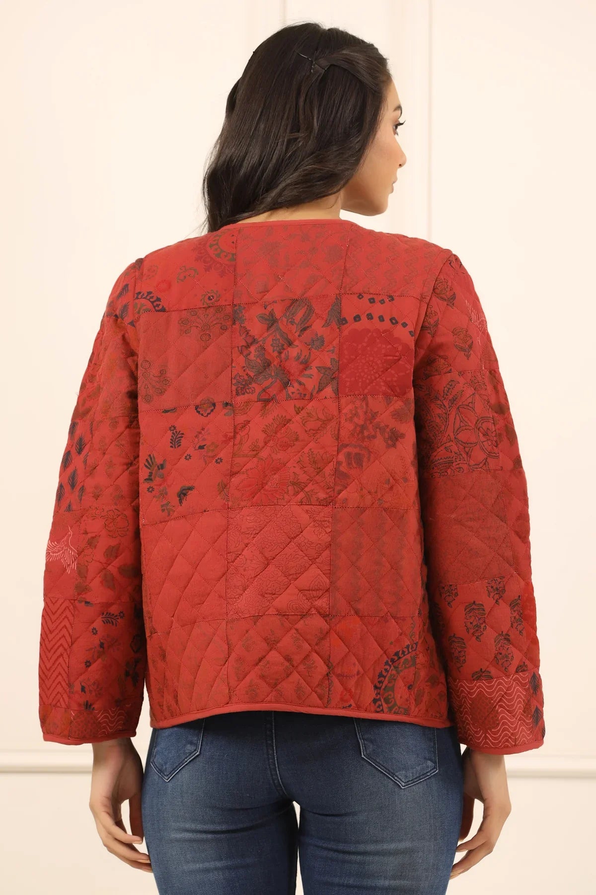 Printed women quilted jacket - SanskrutiHomes