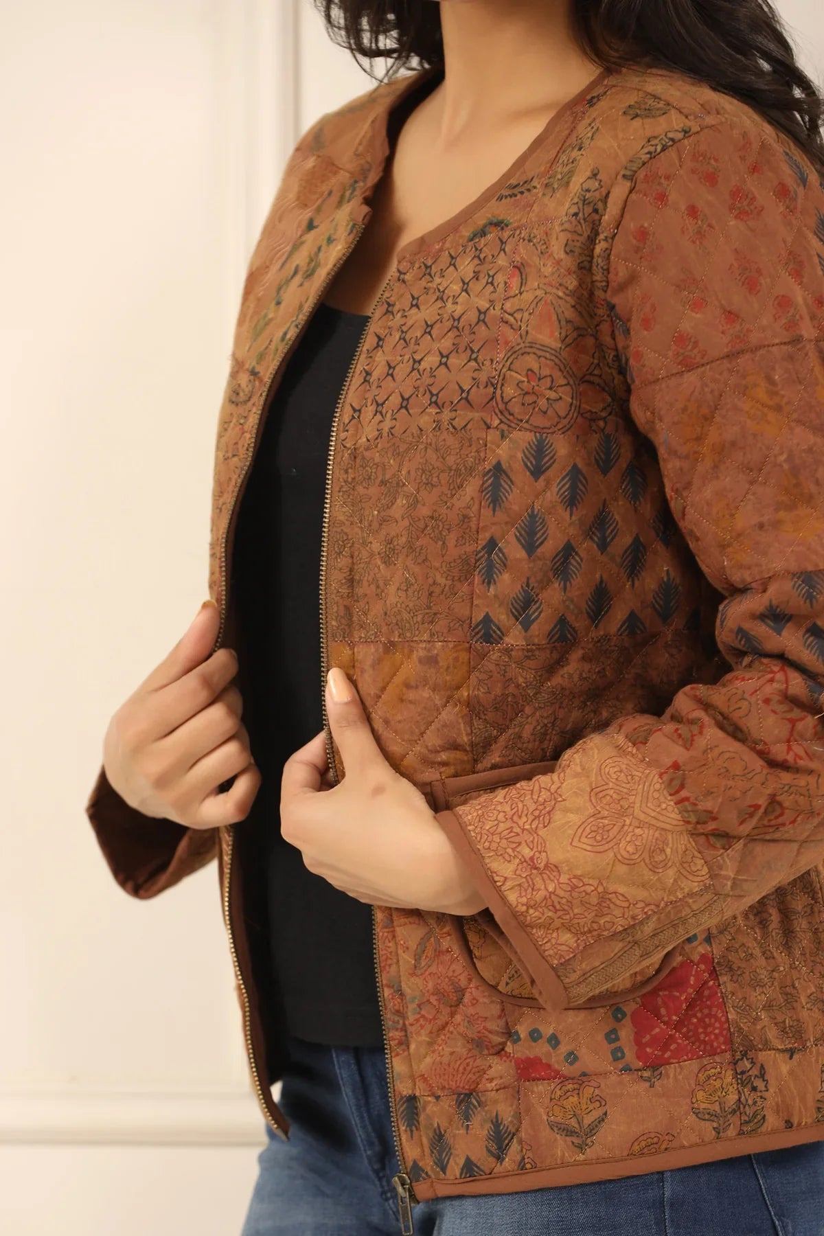 Printed women quilted jacket - SanskrutiHomes