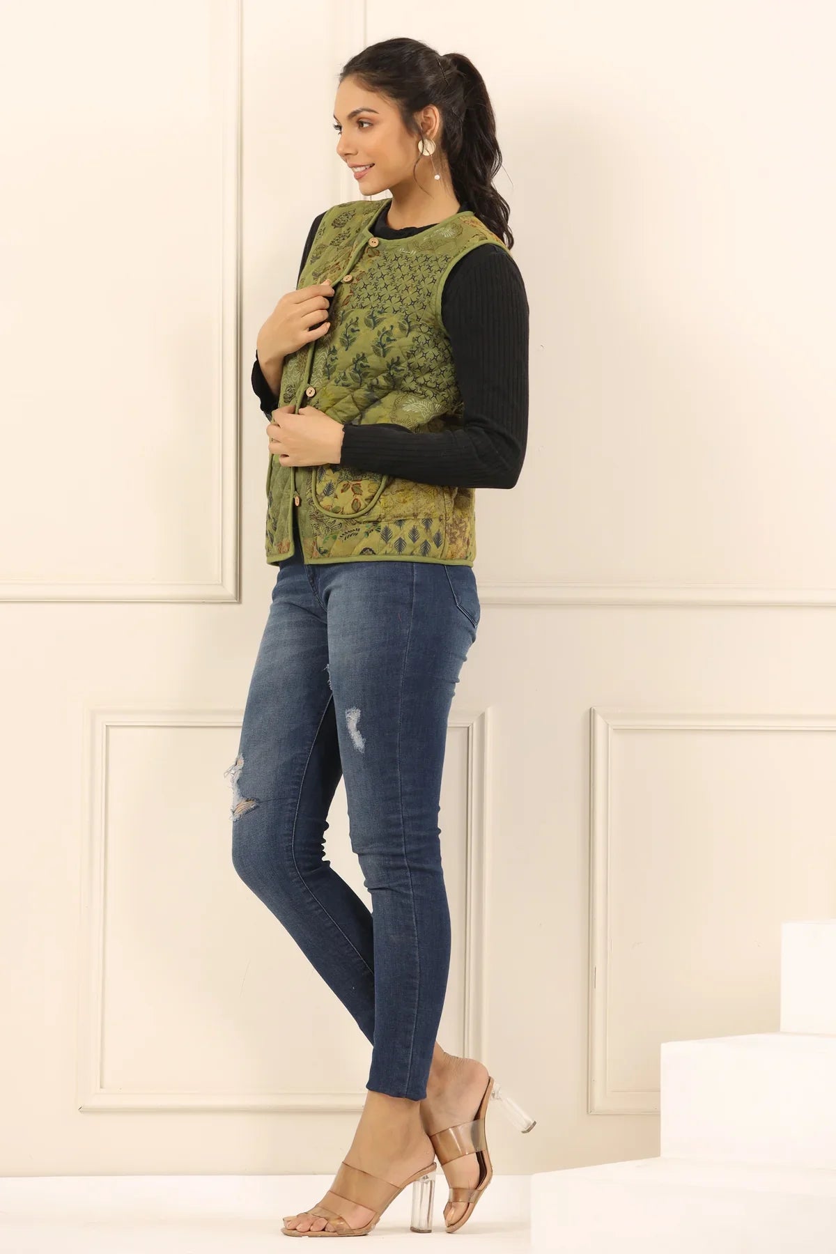 Printed women quilted jacket - SanskrutiHomes