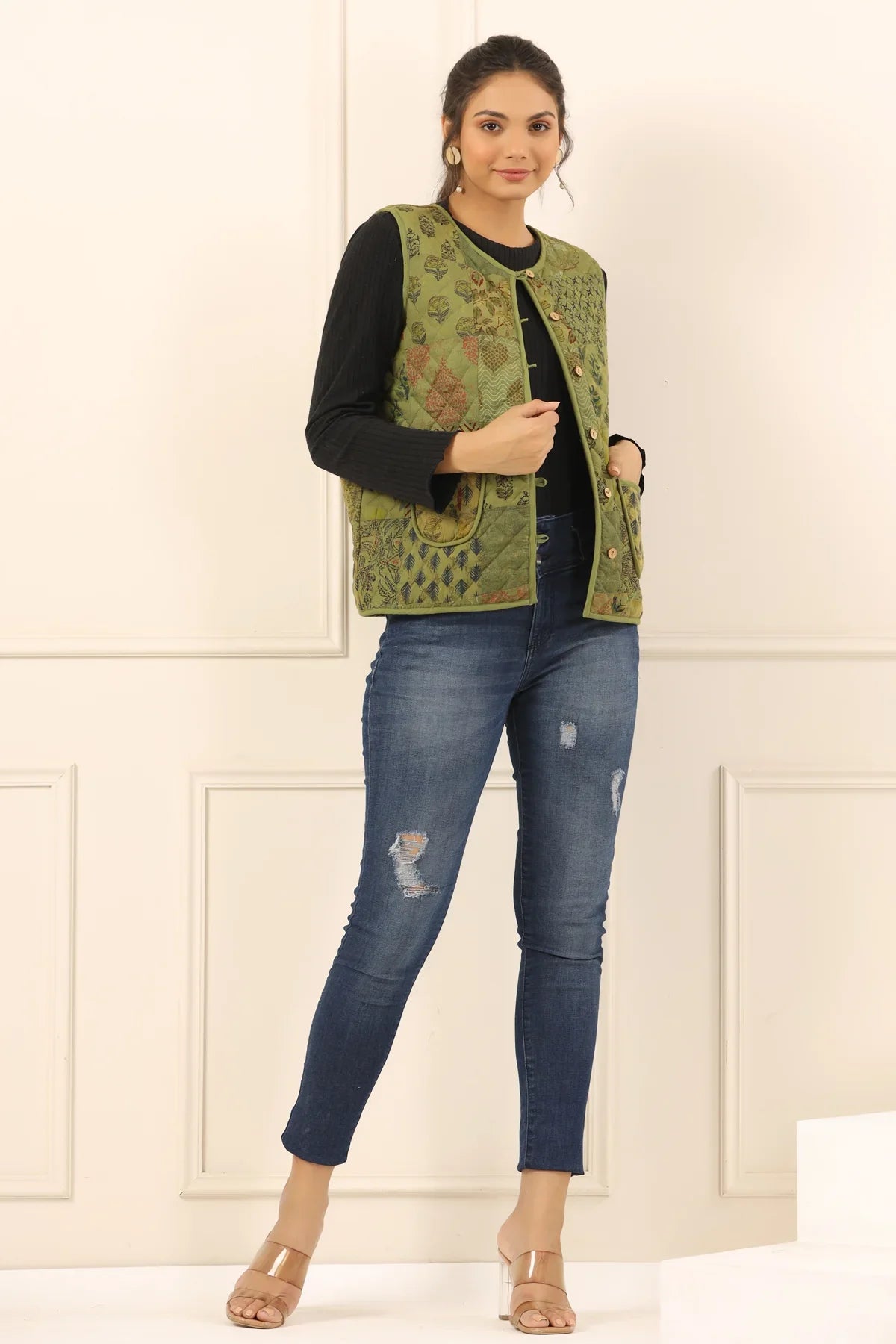 Printed women quilted jacket - SanskrutiHomes