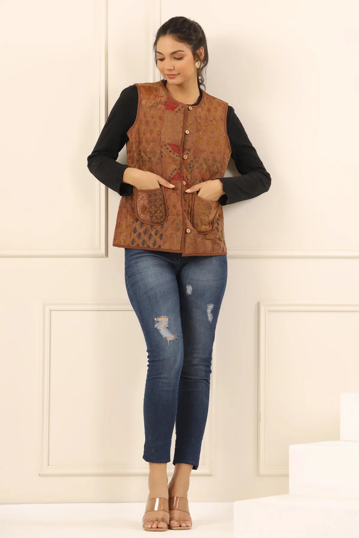 Printed women quilted jacket - SanskrutiHomes