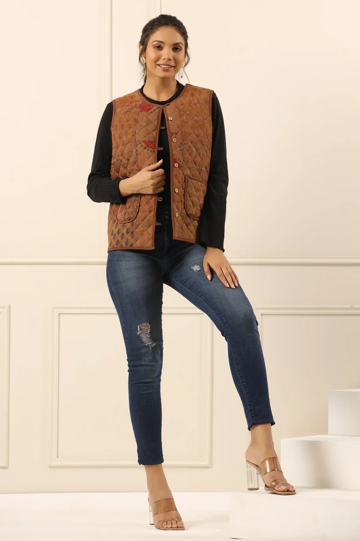 Printed women quilted jacket - SanskrutiHomes
