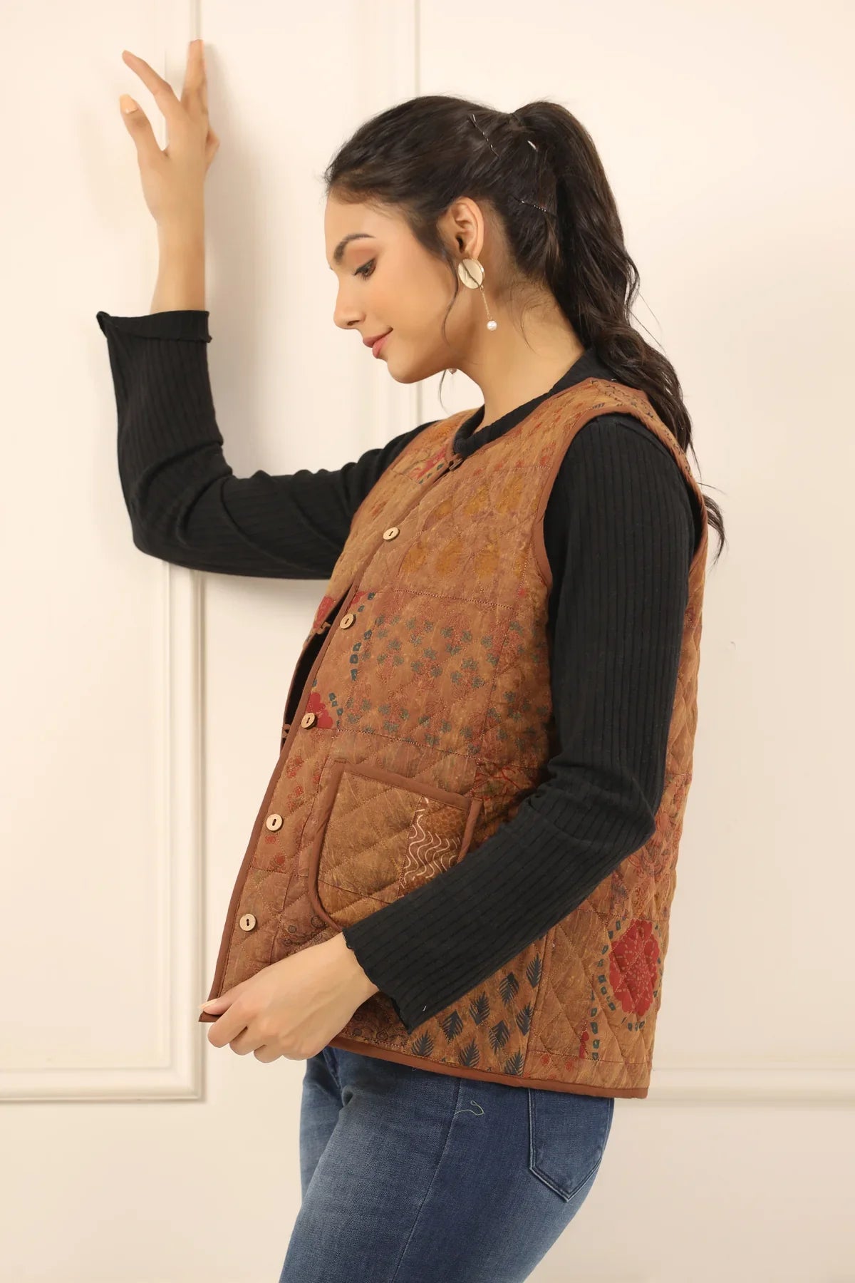 Printed women quilted jacket - SanskrutiHomes