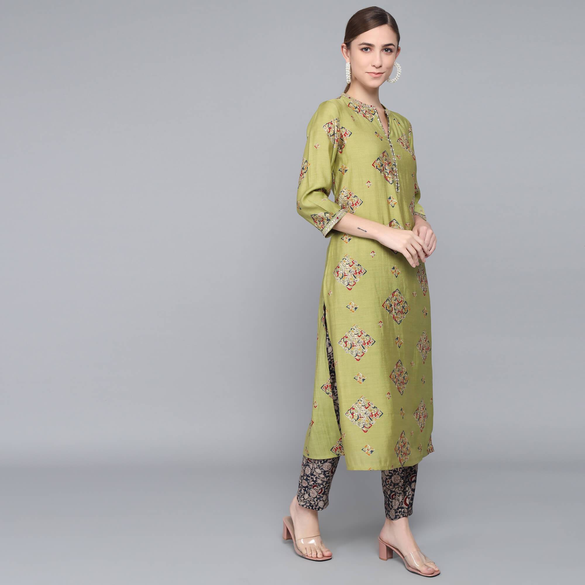 GREEN MUSLIN WOMEN'S KURTA PAJAMA DUPATTA SET muslin kurta Rangdeep-Fashions