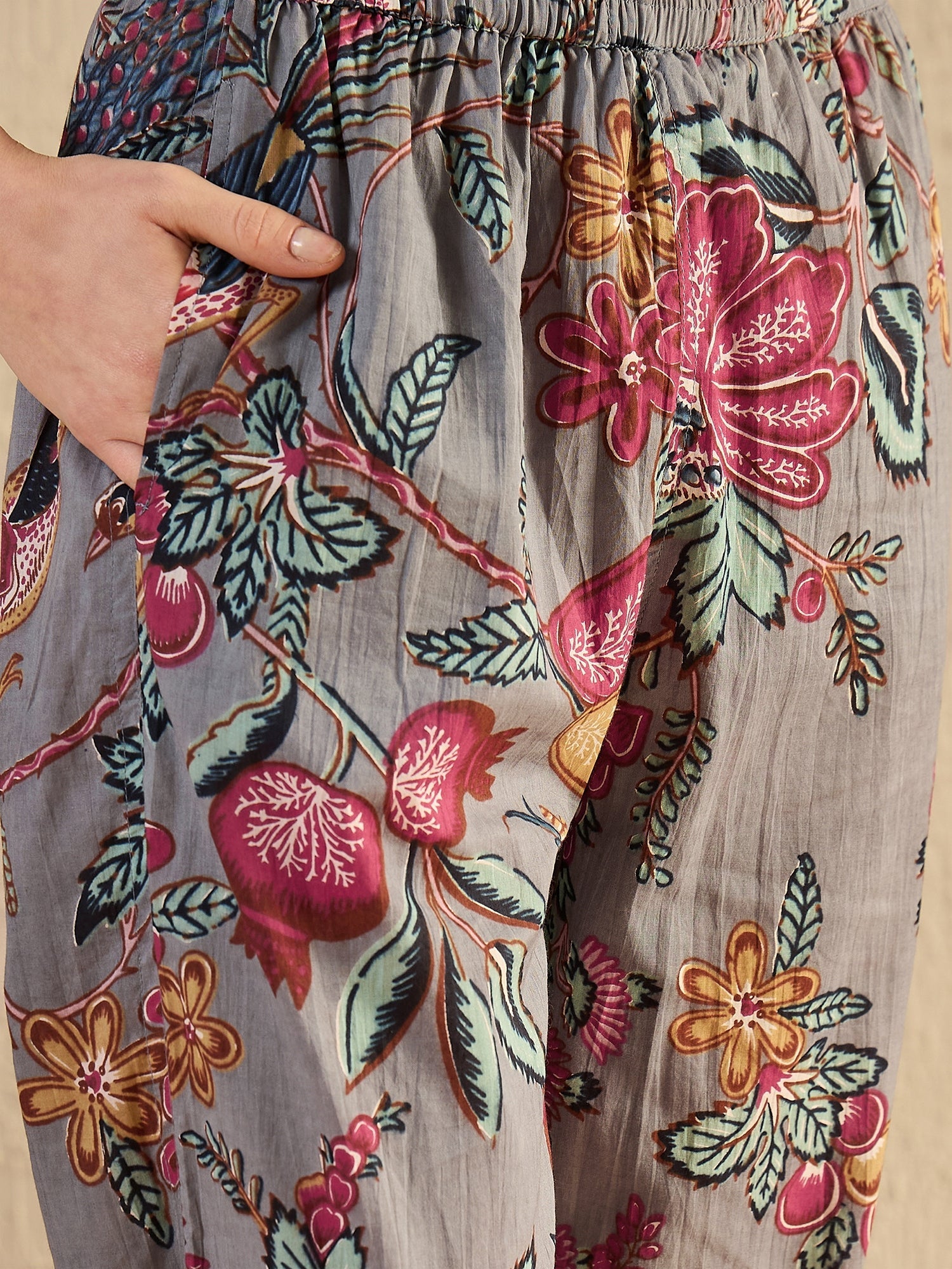 Women Floral Printed Beige Night Suit Set - SanskrutiHomes 