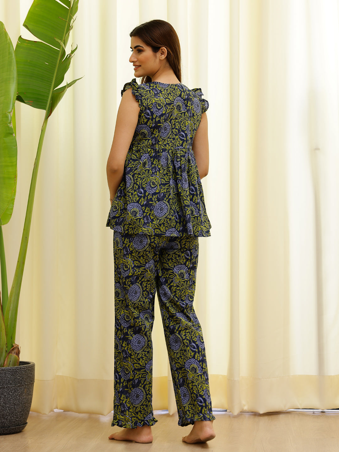 Green & Navy Blue Cut Sleeves Loungewear Set