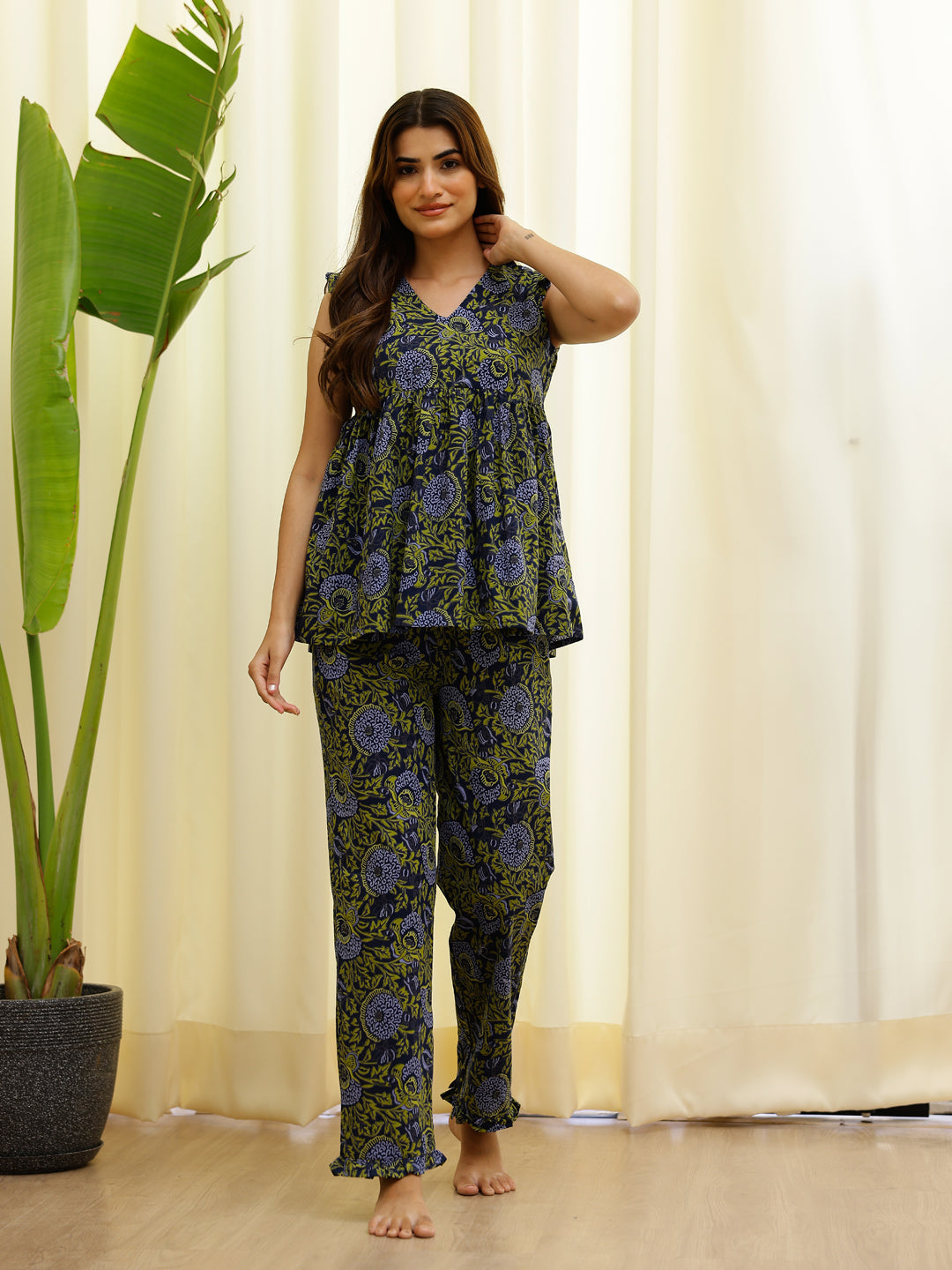 Green & Navy Blue Cut Sleeves Loungewear Set