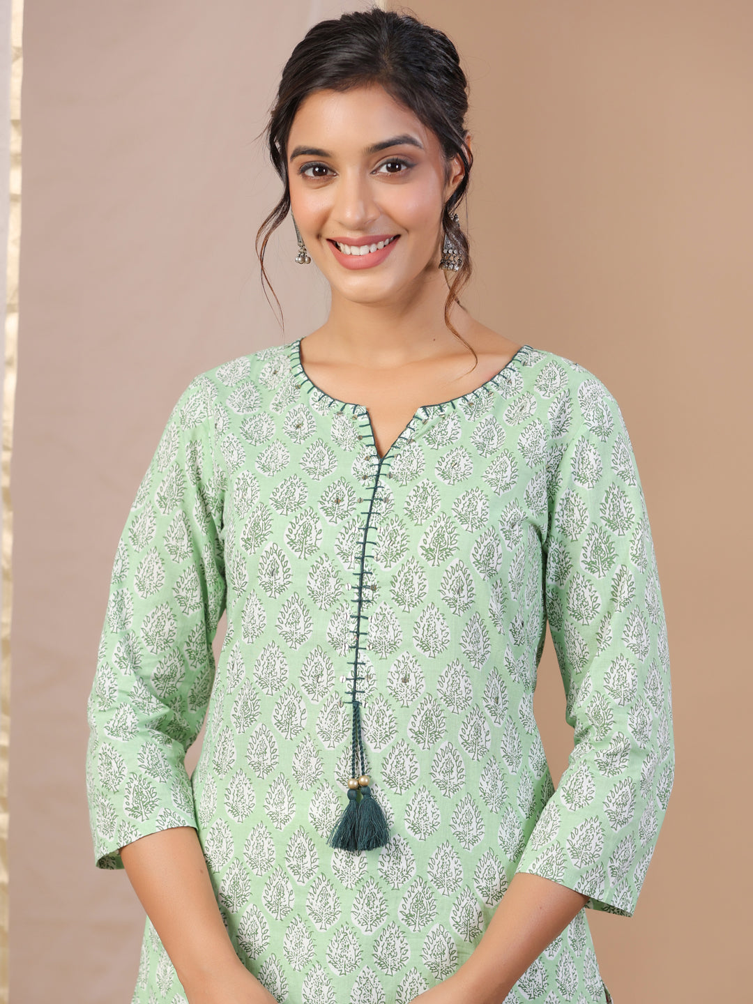 Green Printed Cotton Boat neck Kurta for Women
