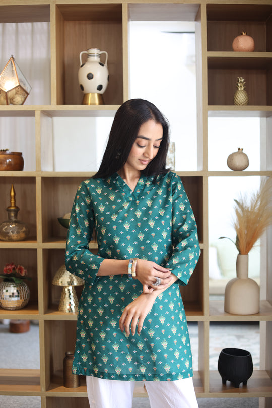 Green Printed Cotton Round Neck Top for Women