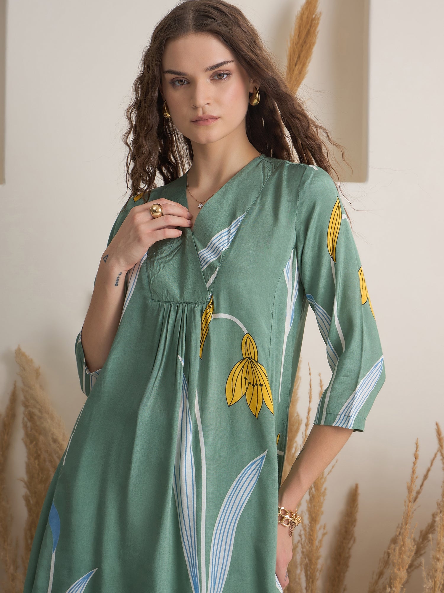 Green Color V-Neck Cotton Printed Co-Ords Set For Women