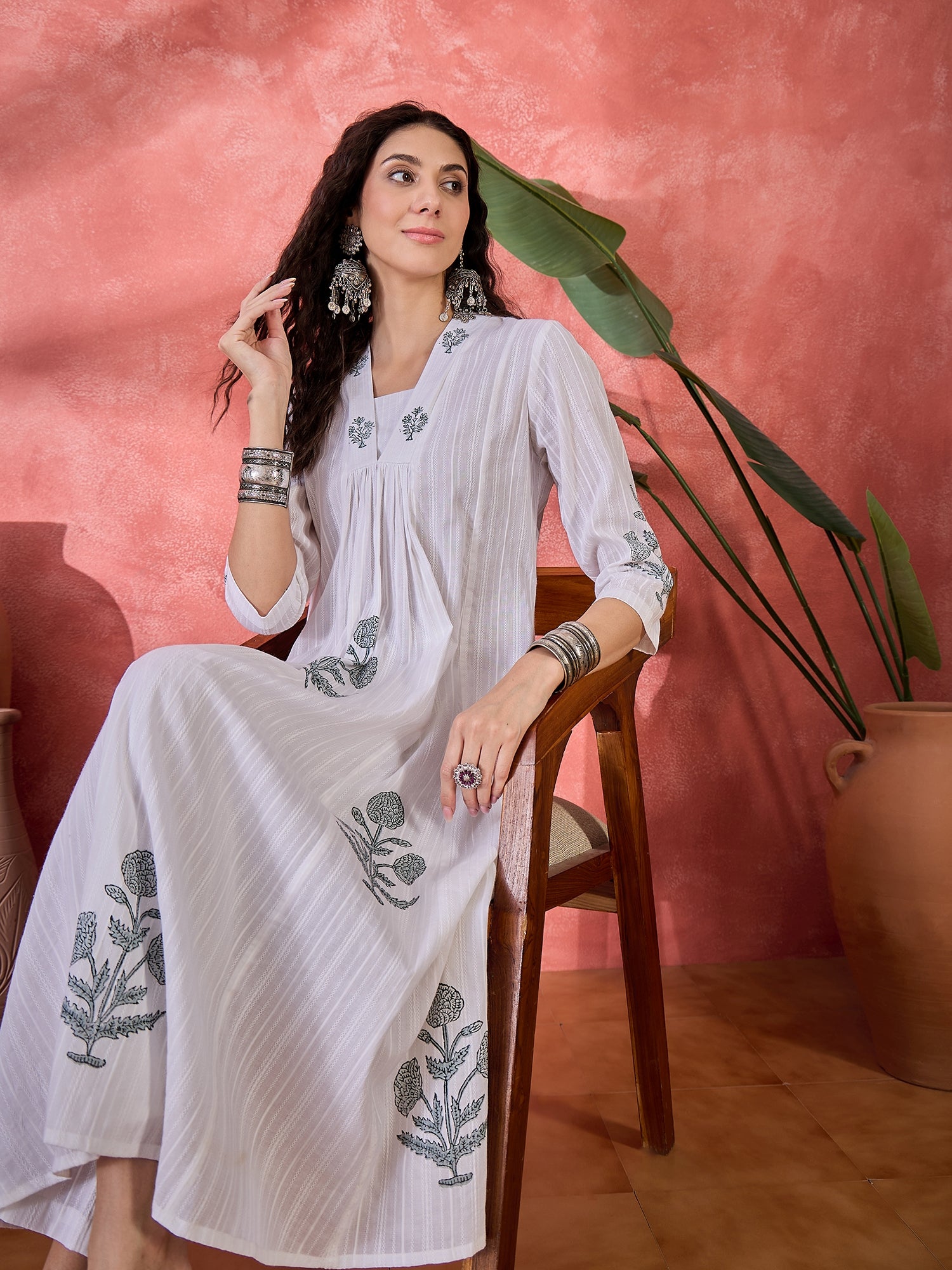 White Pure Cotton V-Neck Floral Kurta Set For Women