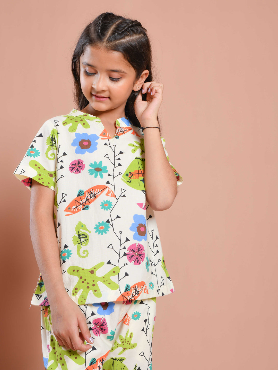 White Floral Printed Round Neck Night Suit Set