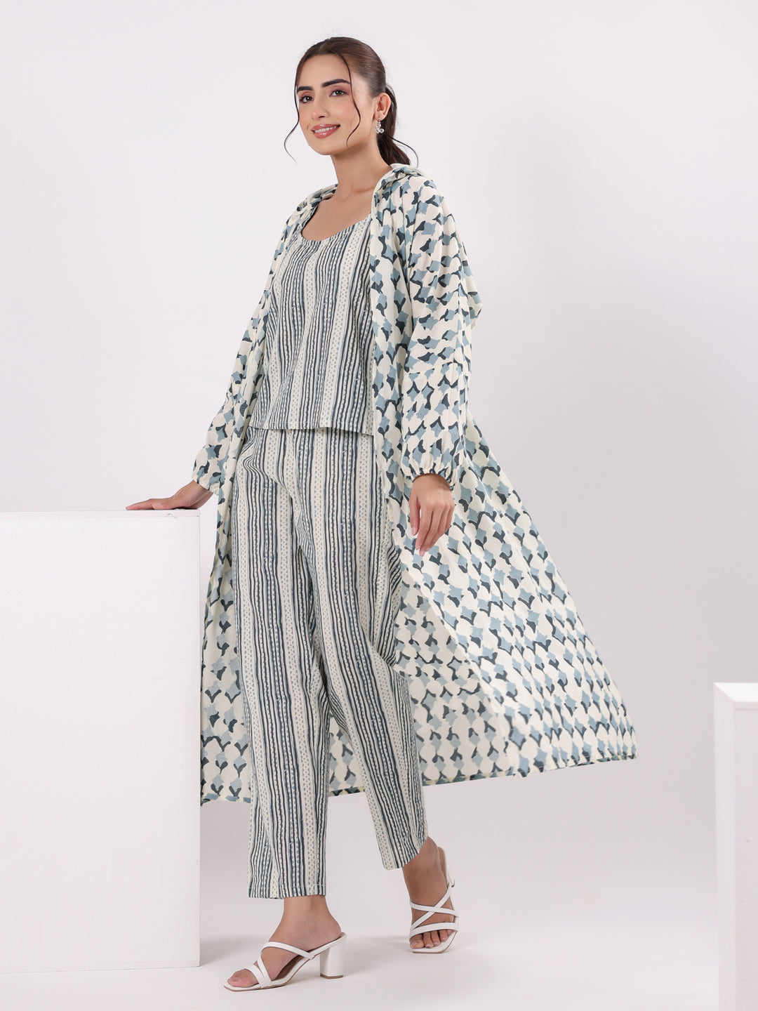 Blue & White 3 Piece Robe Loungewear Set