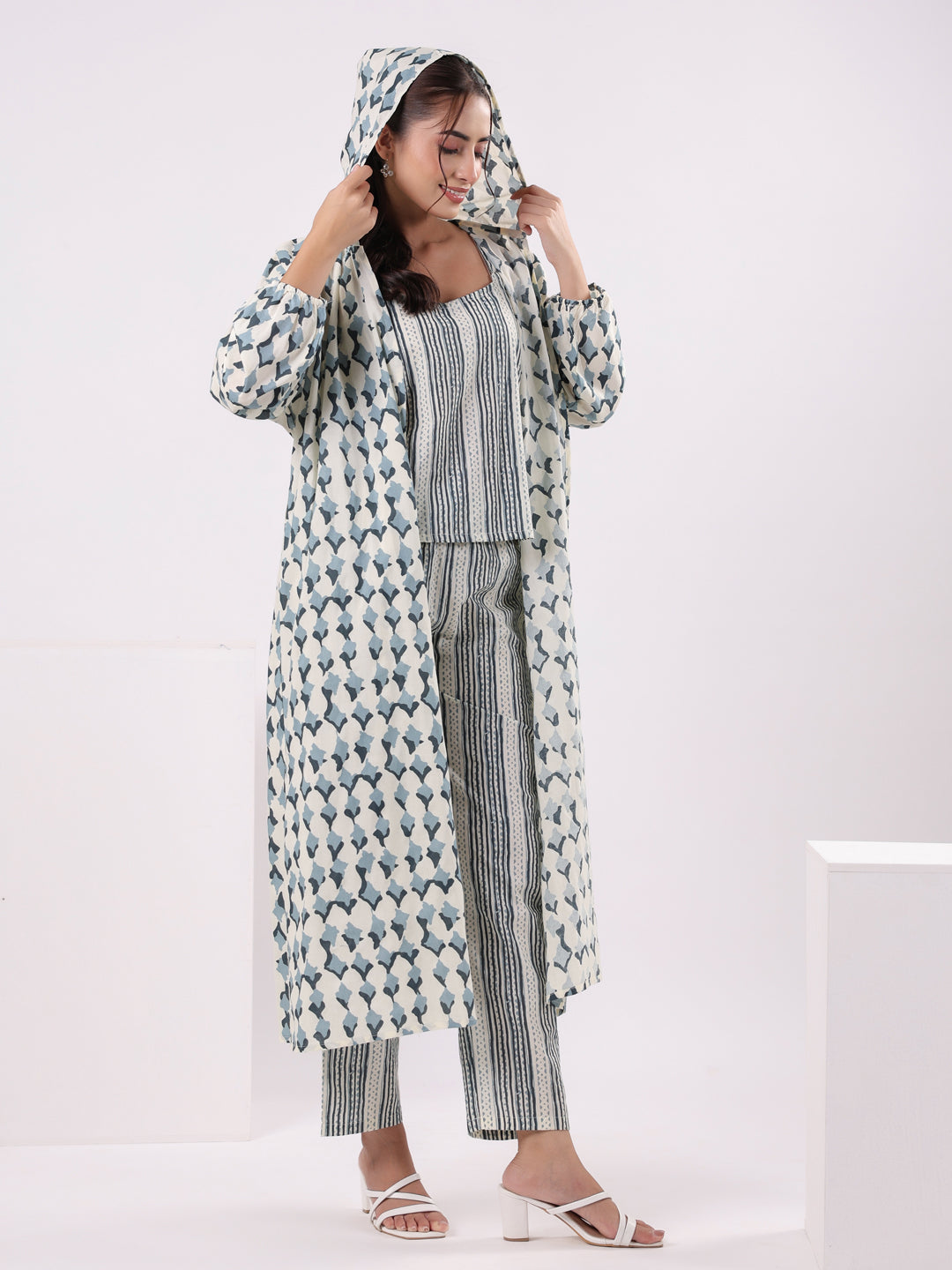 Blue & White 3 Piece Robe Loungewear Set