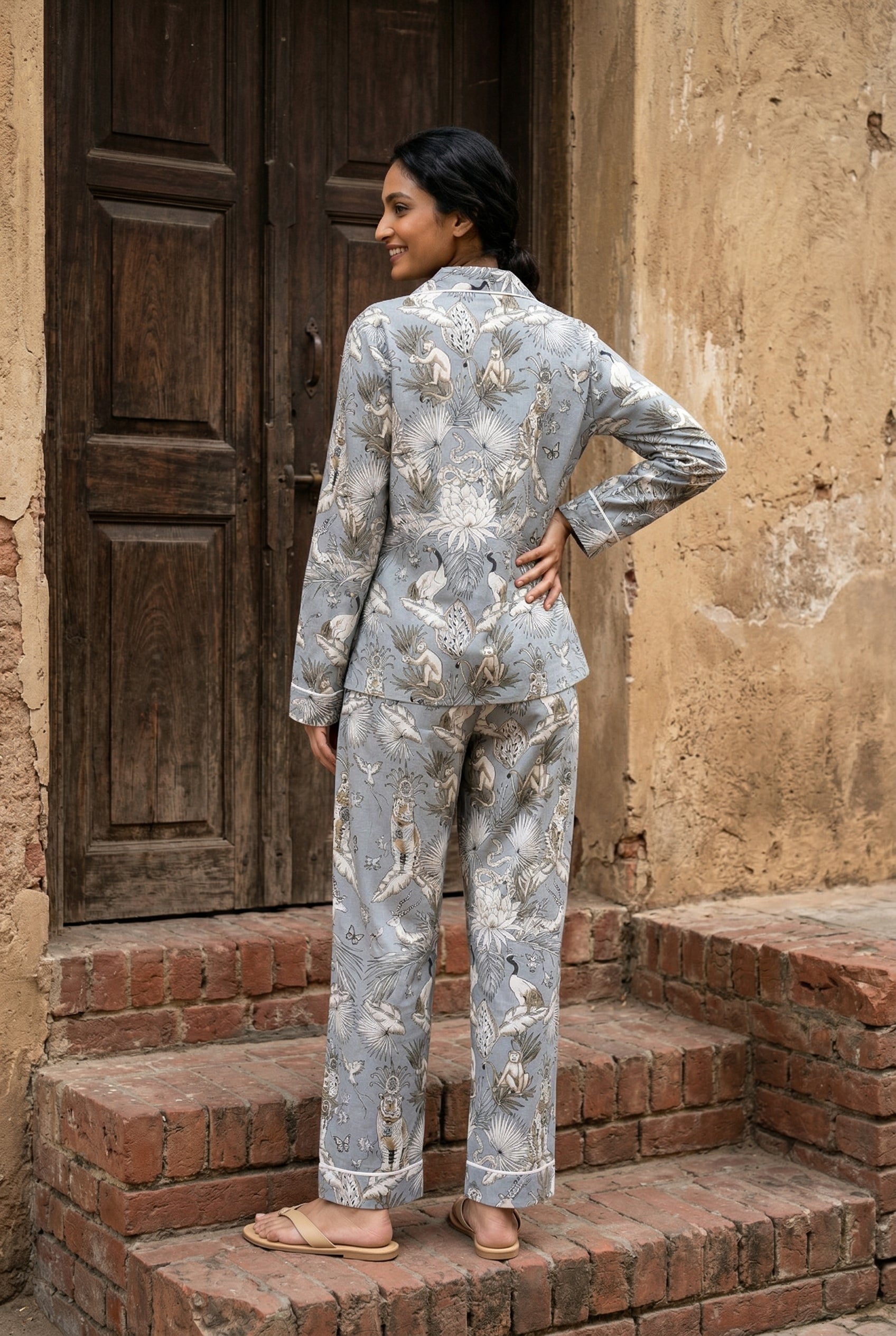 Grey Animal Print Lapel Collar Cotton Night Suit For Women