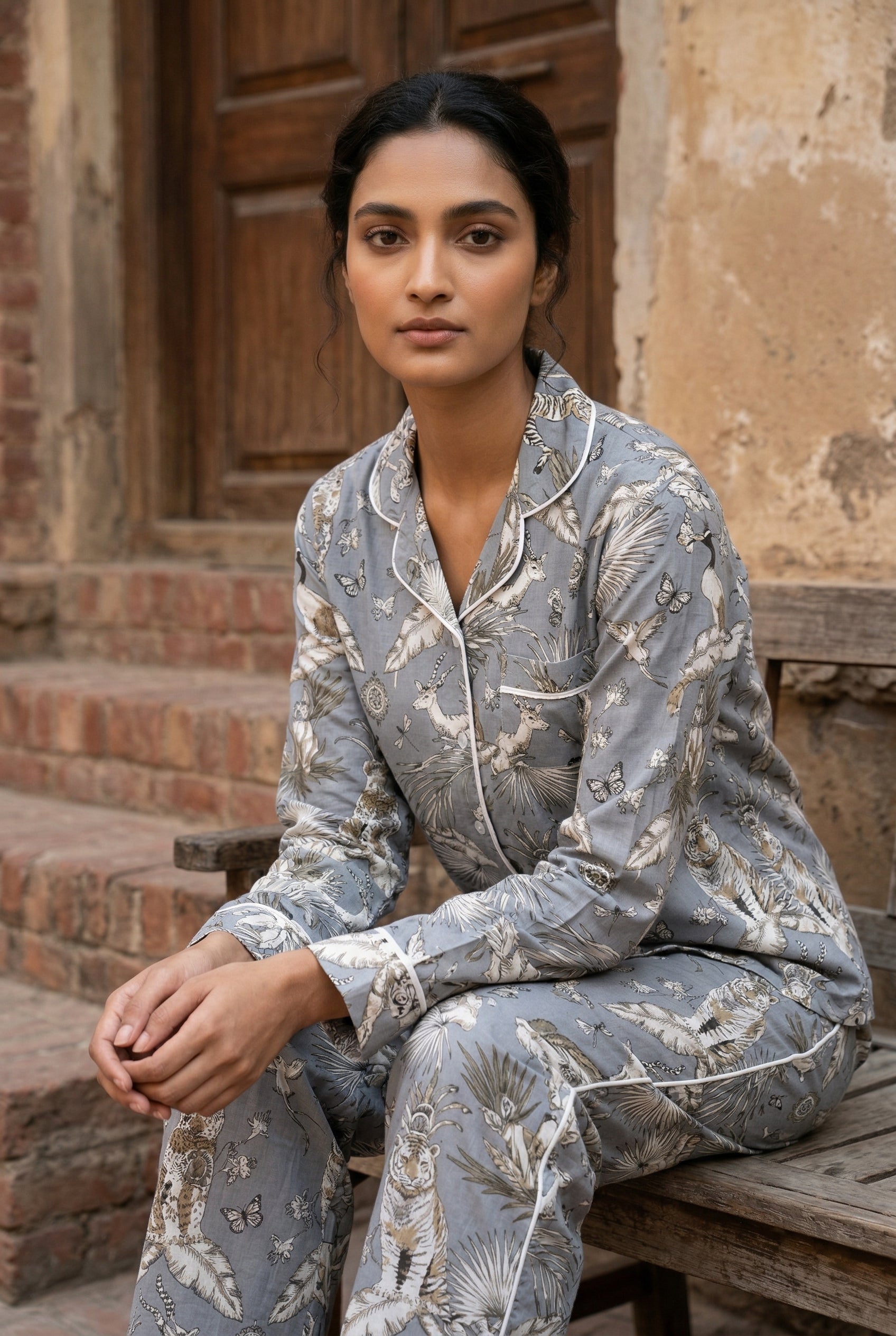 Grey Animal Print Lapel Collar Cotton Night Suit For Women
