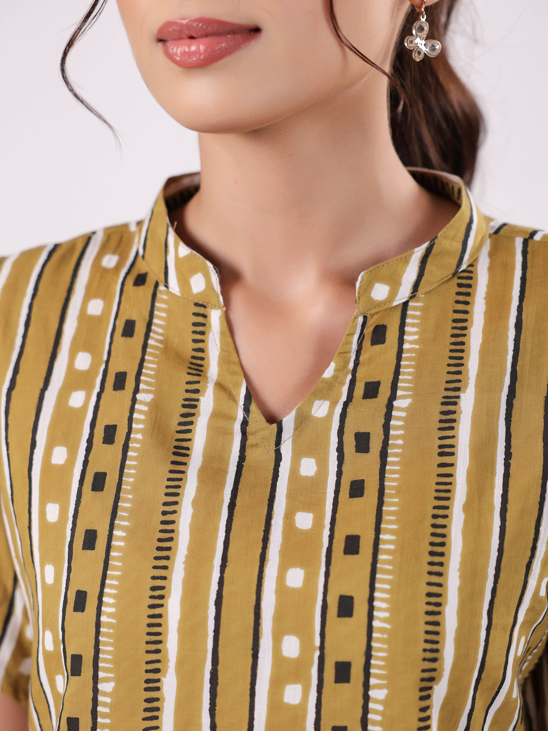 Cotton Stripted Printed Night Suit for Women - SanskrutiHomes 
