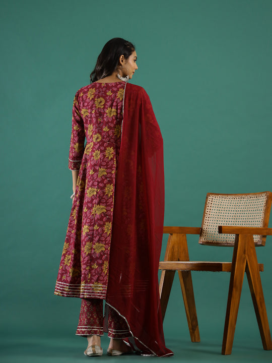 Maroon Pure Cotton Round Neck Printed Kurta Set for Women