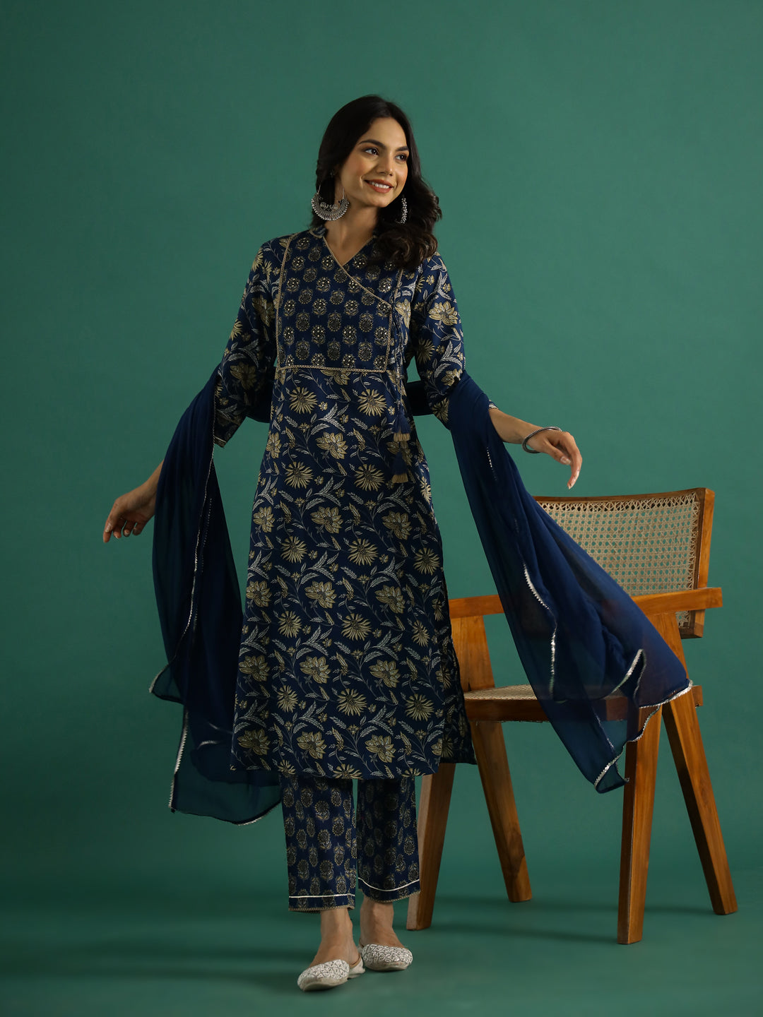 Blue Pure Cotton V-Neck Printed Kurta Set For Women