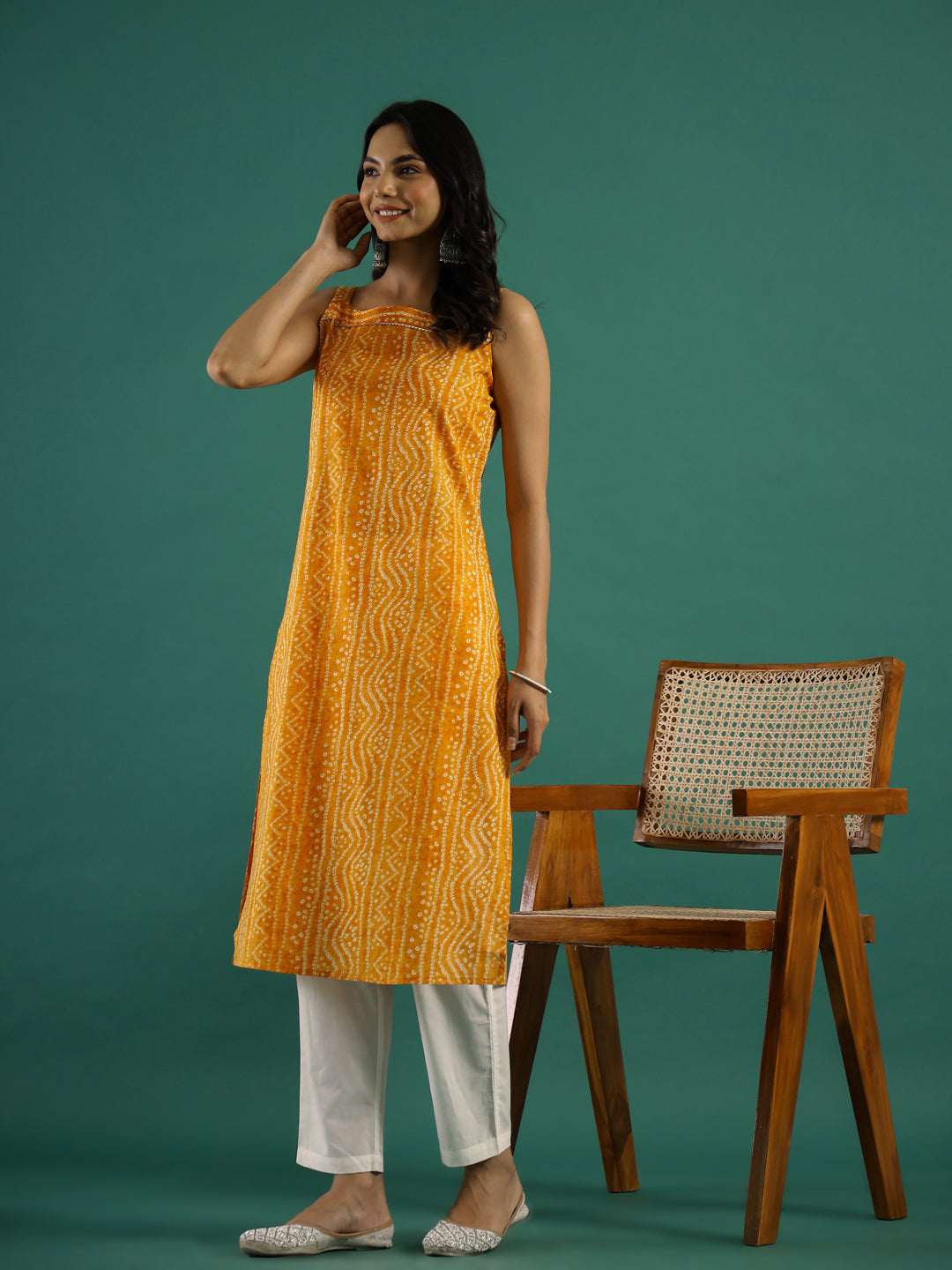 Yellow Square Neck Bandhani Print Cut Sleeves Kurti Set For Women