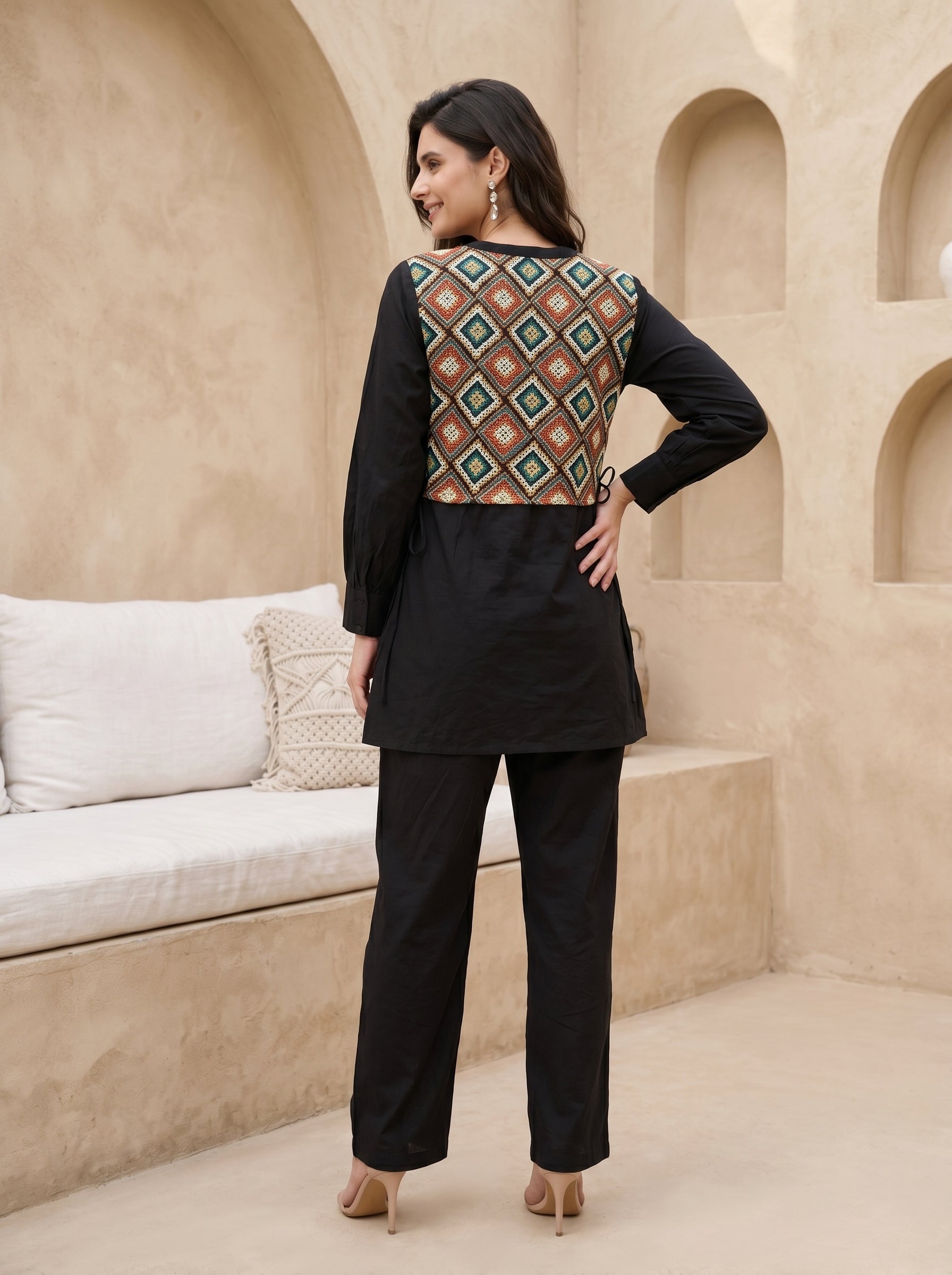 Black Solid Round Neck Pure Cotton Co-Ord Set For Women