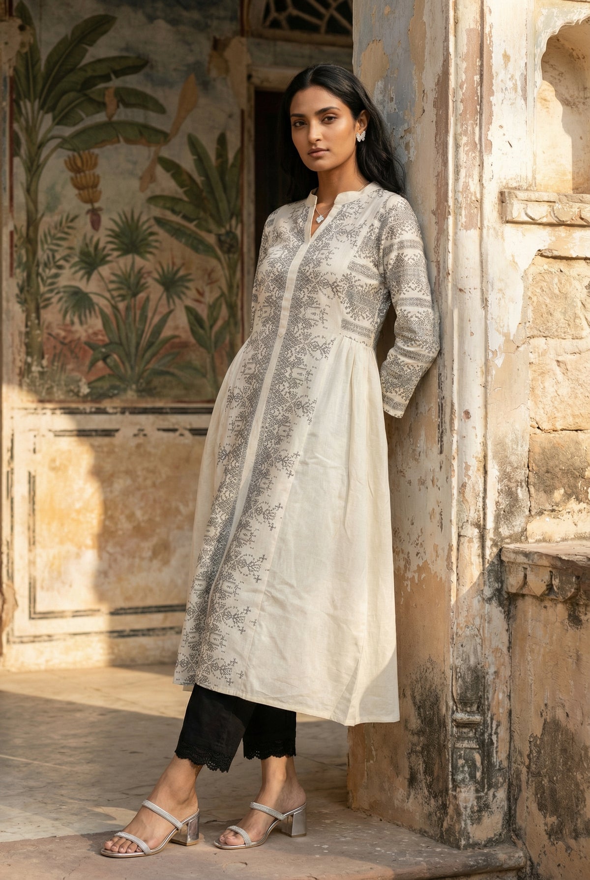 Off White Abstract Print Mandarin Collar Pure Cotton Kurta Set For Women