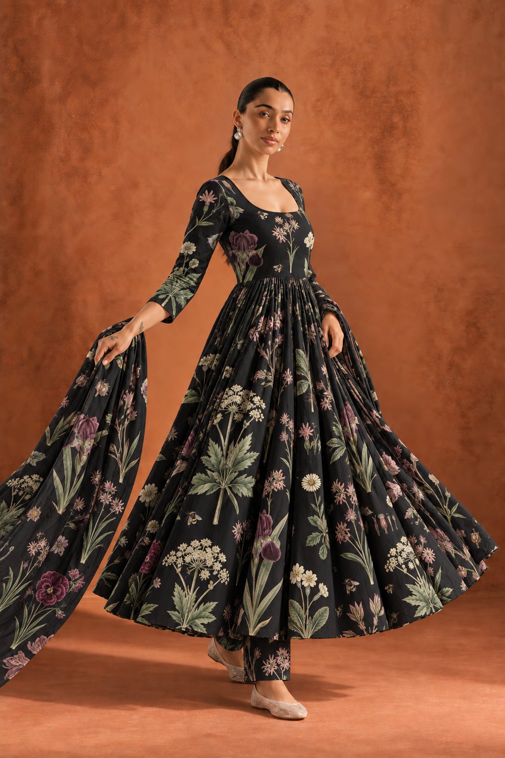 Black Floral Print Round Neck Anarkali Kurta Set With Dupatta For Women