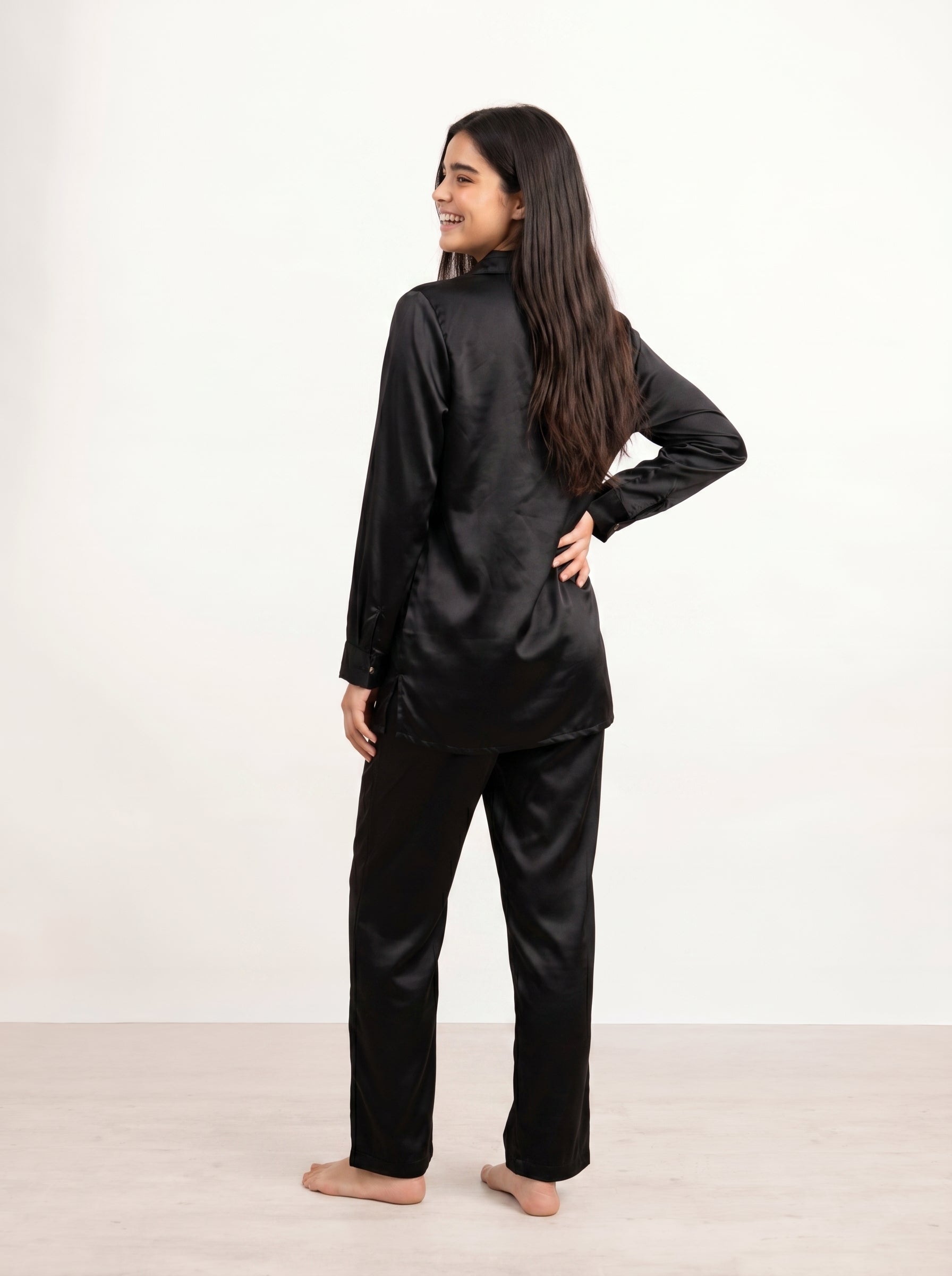 Black Solid Lapel Collar Pure Silk Night Suit For Women