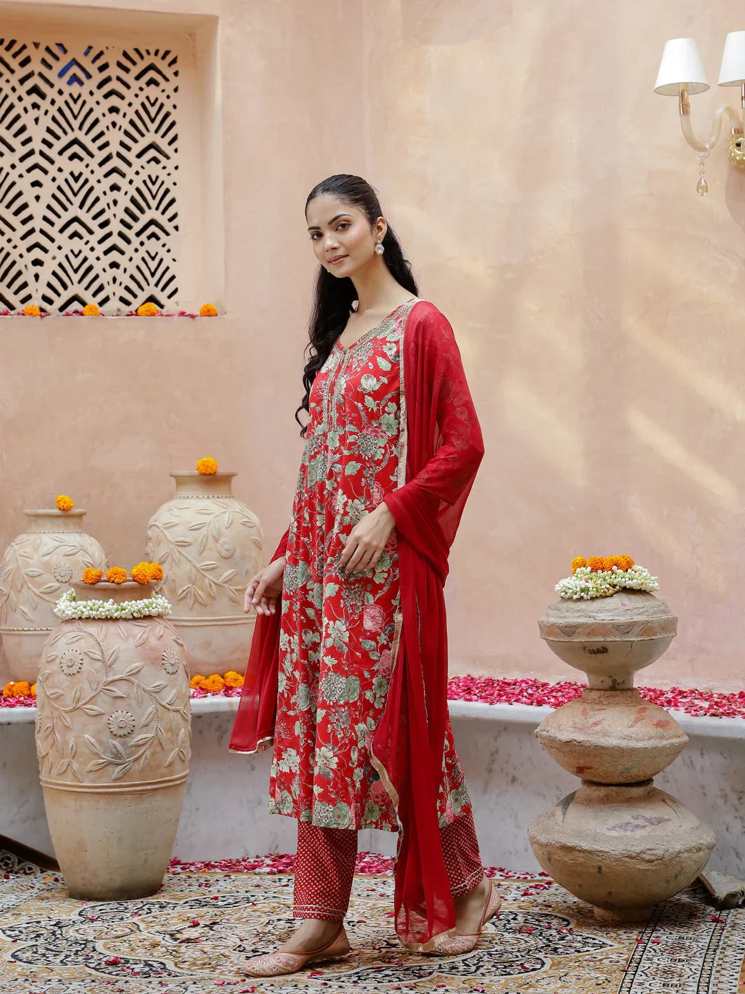 Red Floral Print V-Neck Cotton Kurta Set For Women