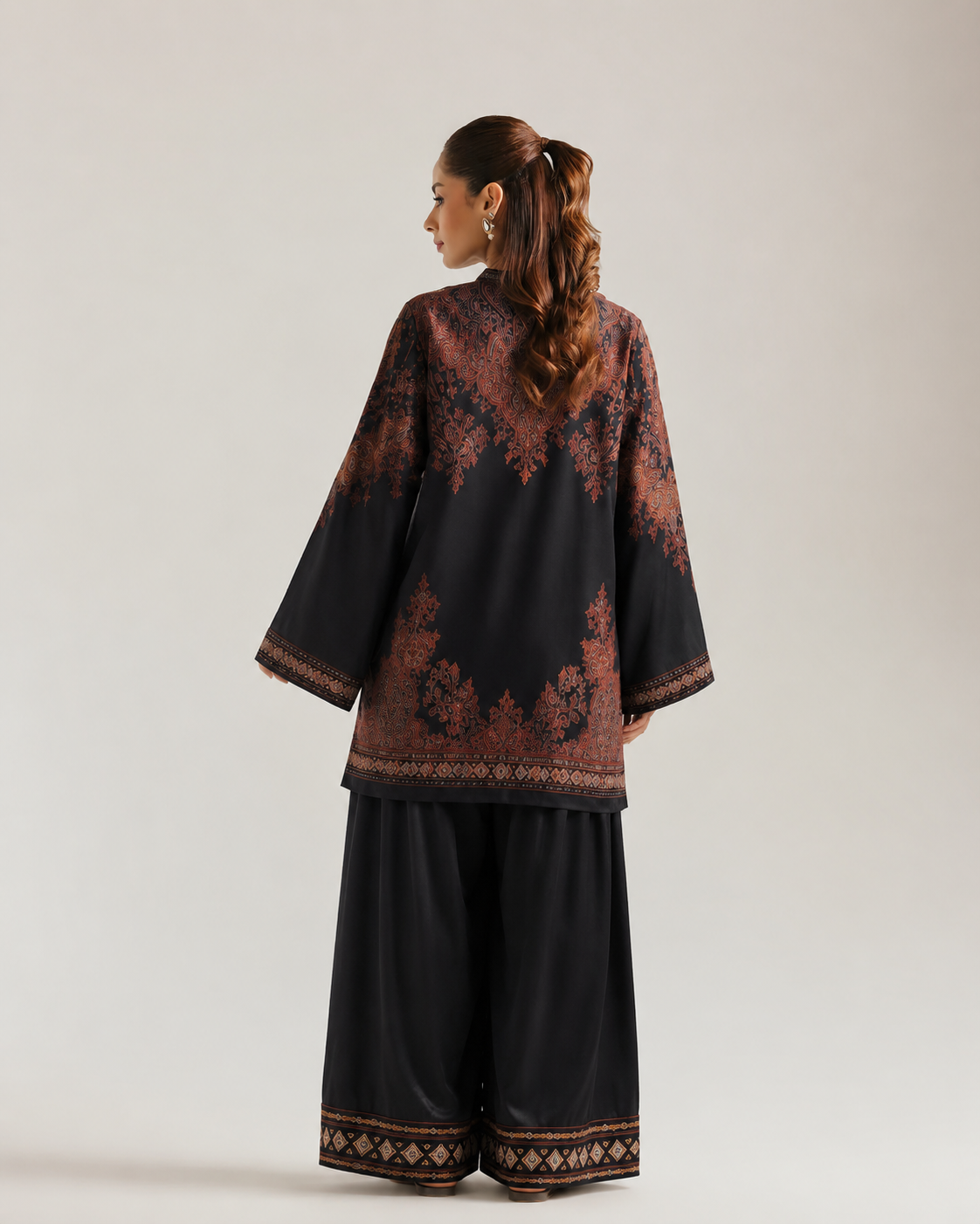 Black Ethnic Paisley Print V-Neck Pure Cotton Farsi Salwar Co-Ord Set For Women